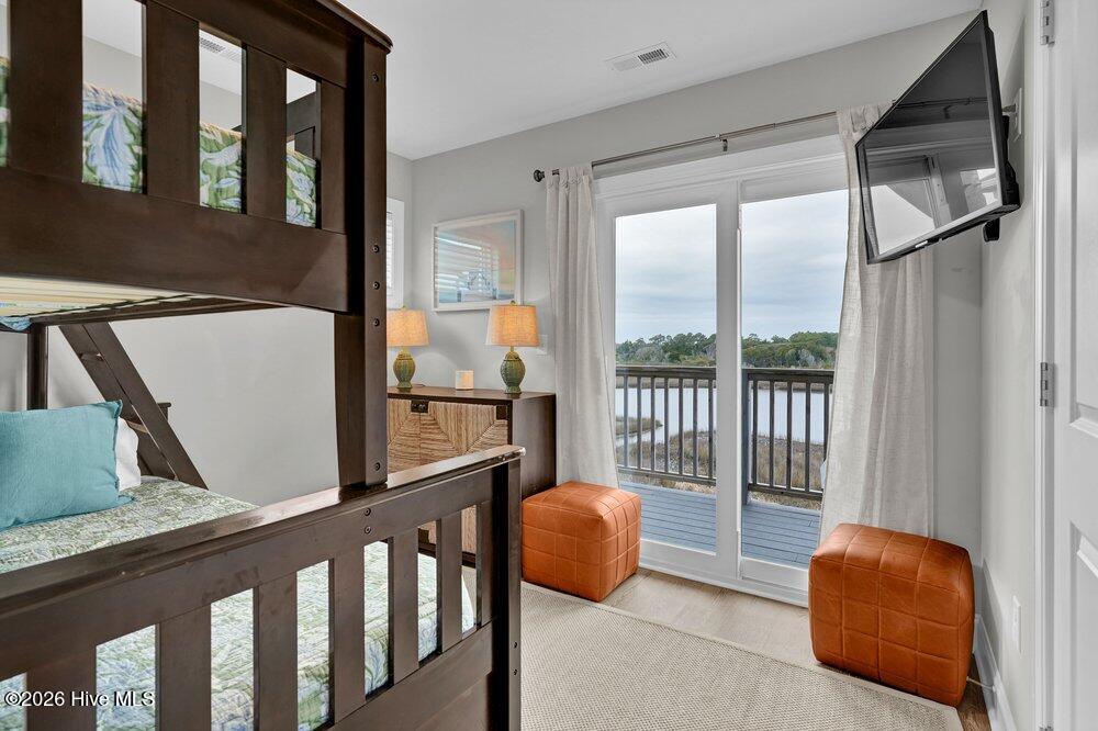 100558535 | Photo 22