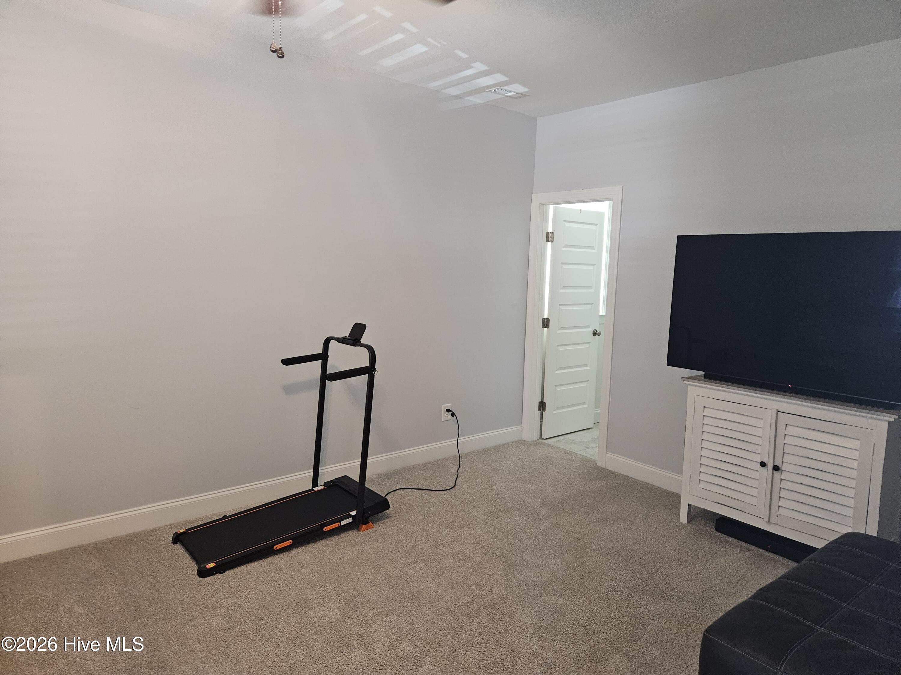 100569163 | Photo 20