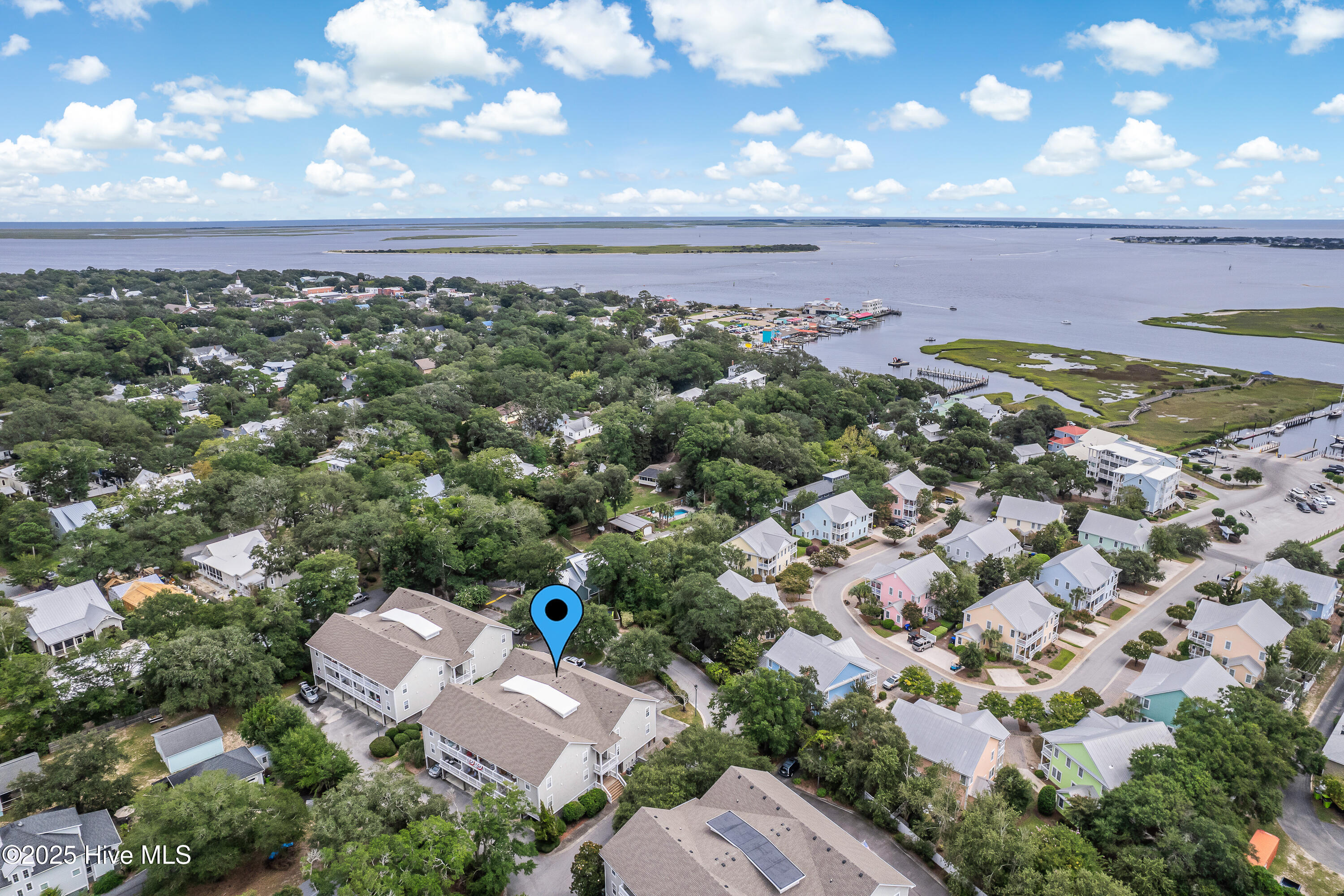 100528014 | Photo 41