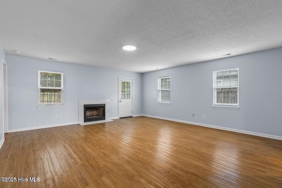 20250918020409188398000000-o