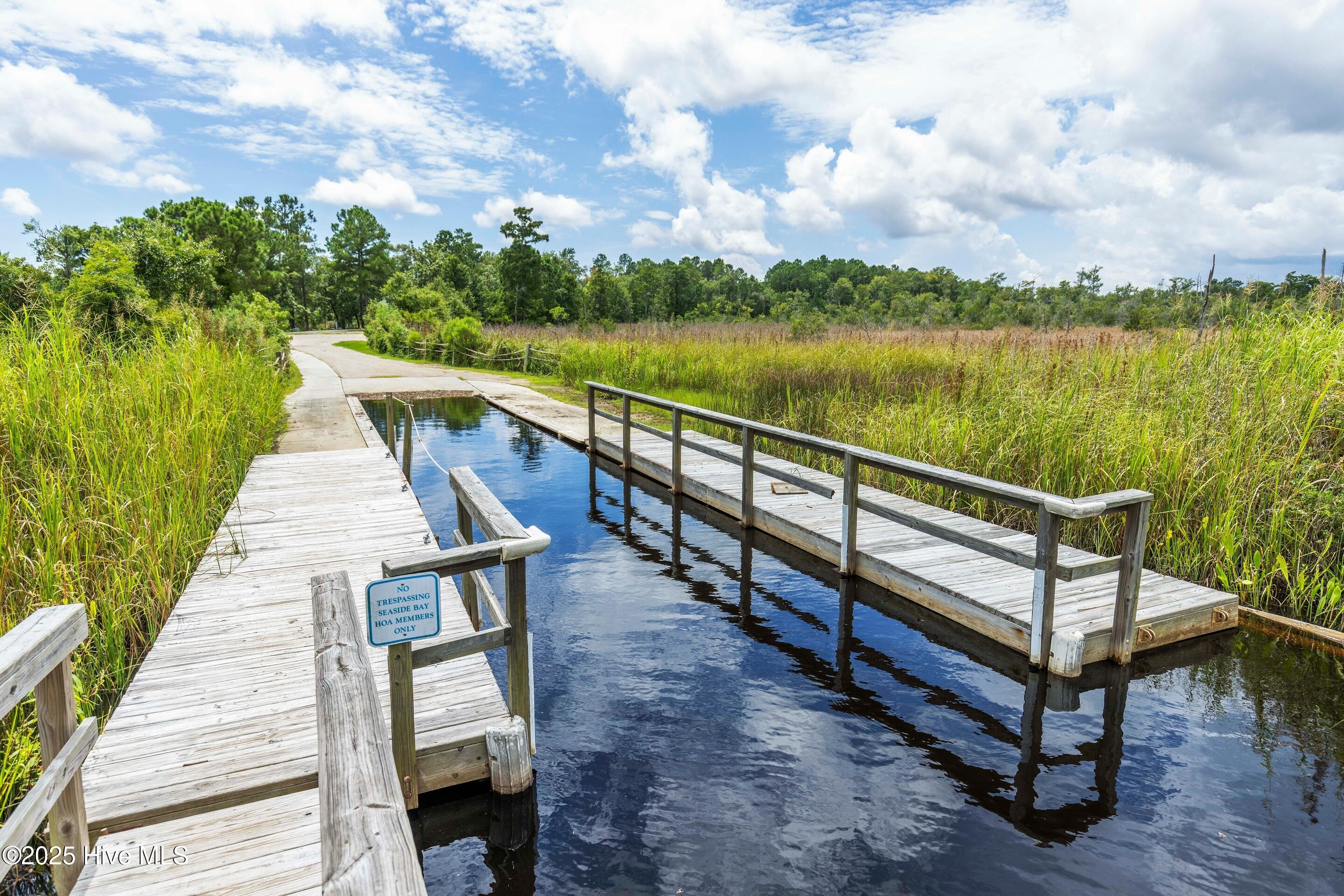 100545595 | Photo 79