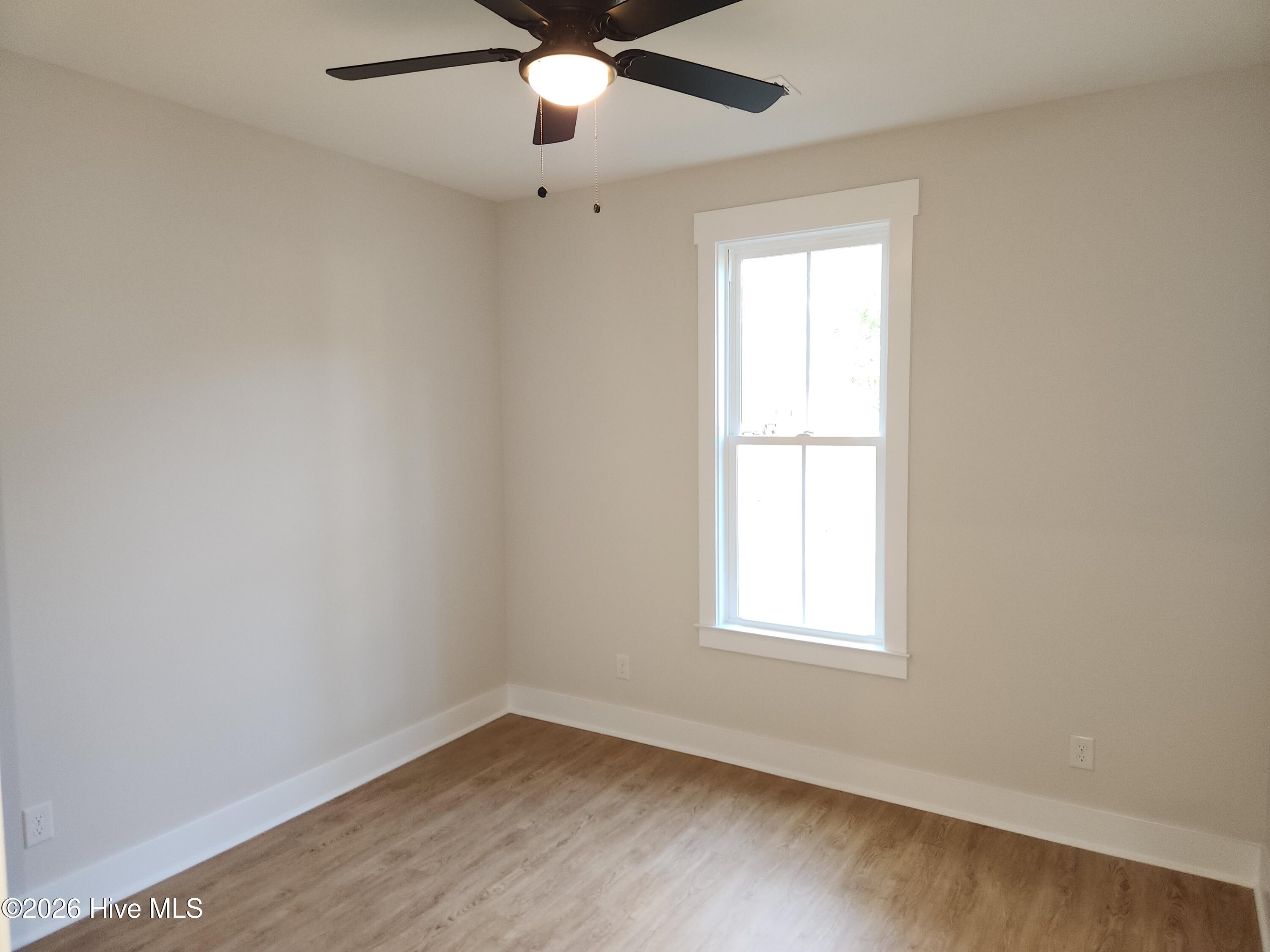 100566196 | Photo 40