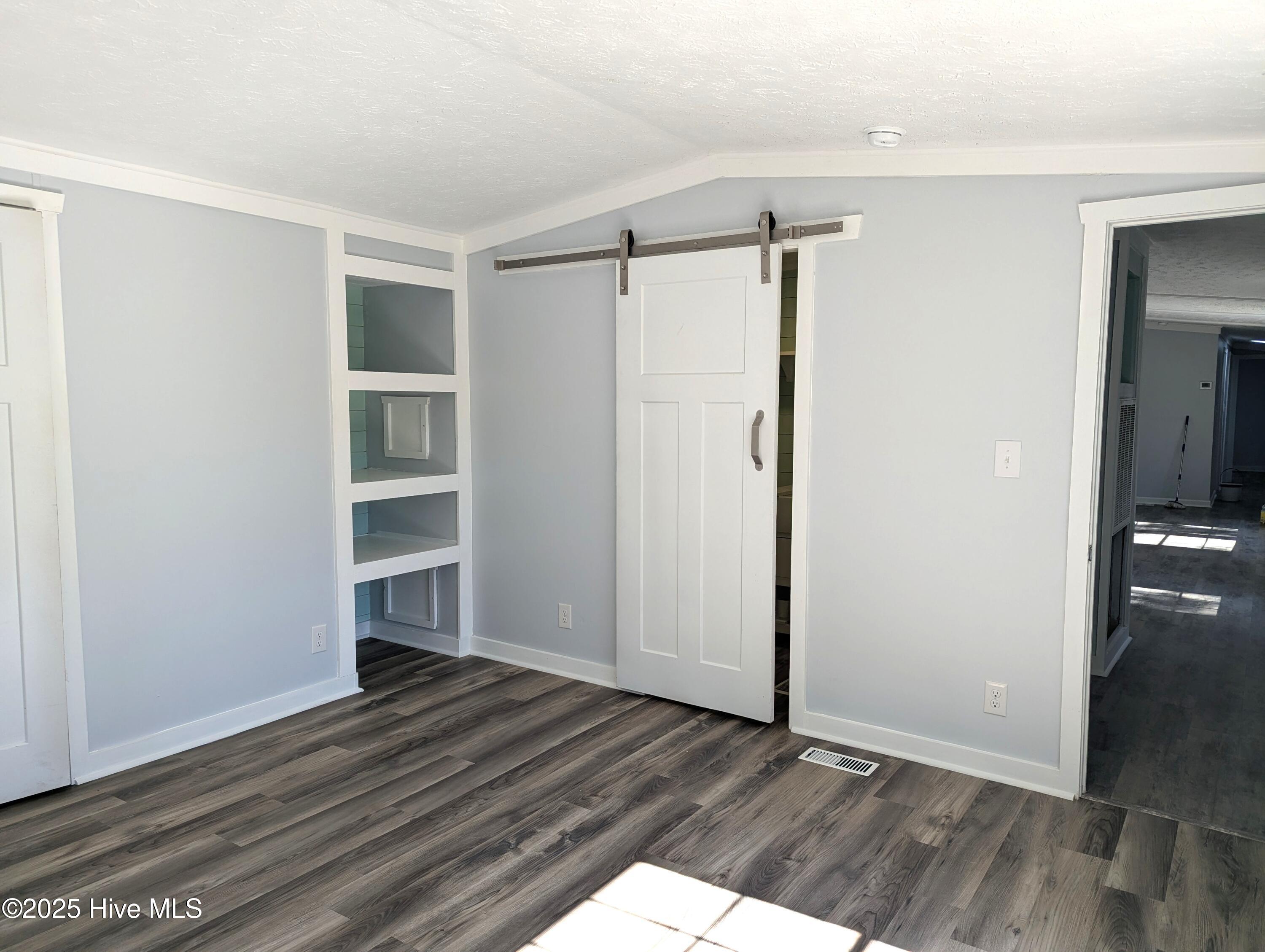 100539025 | Photo 10