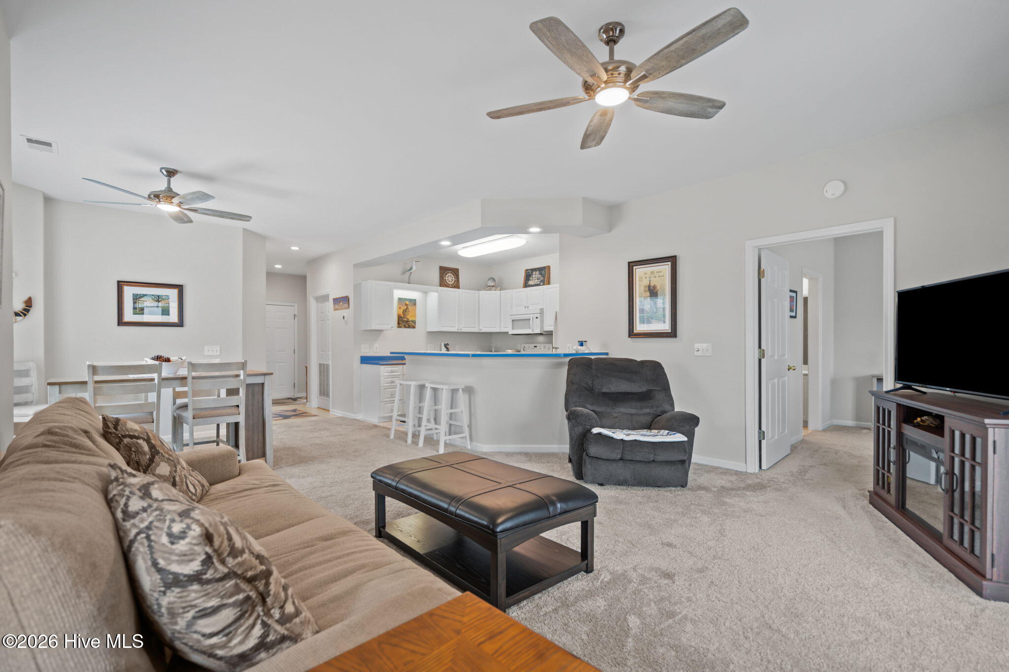 100559711 | Photo 18