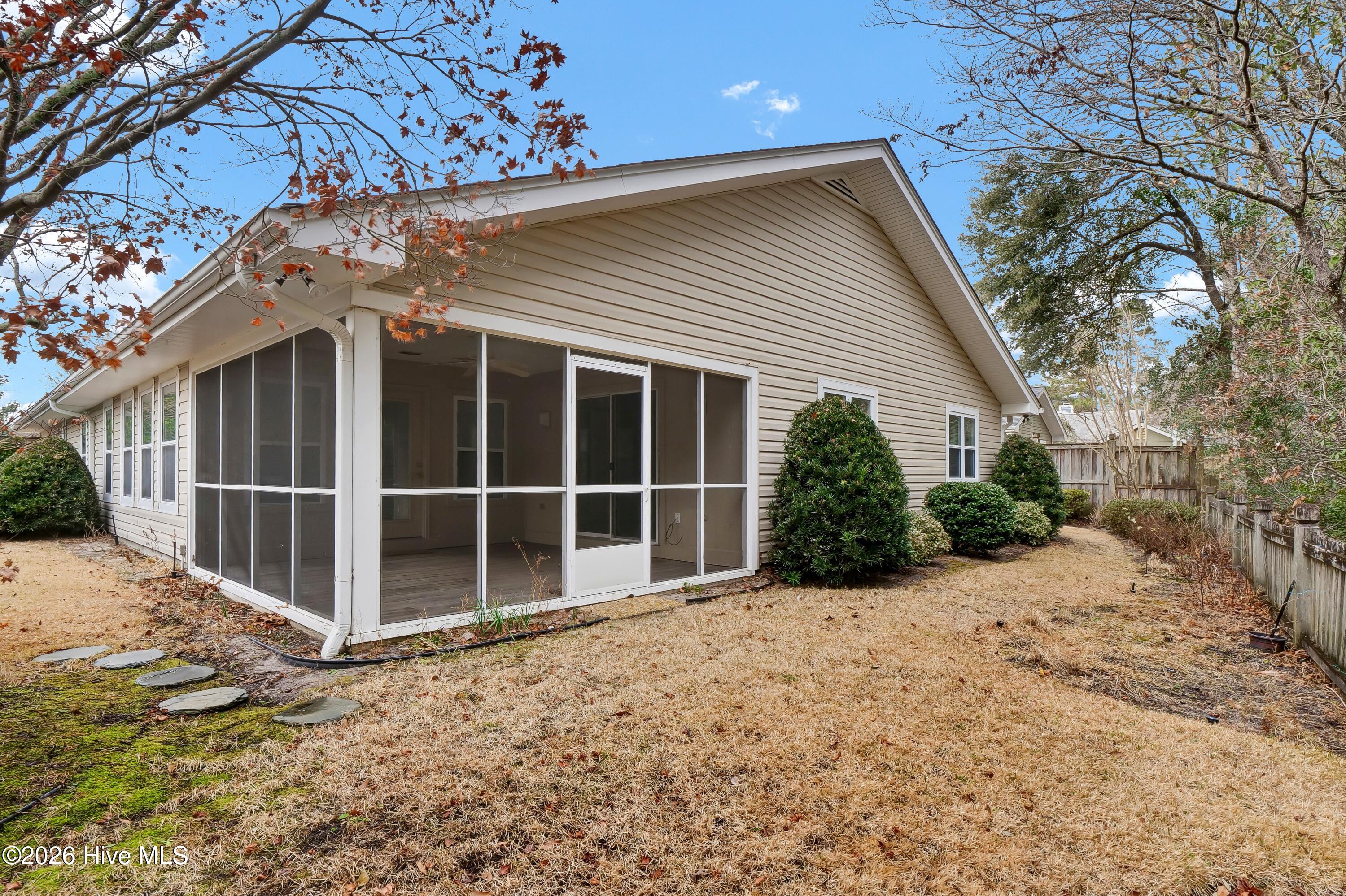 100554854 | Photo 24