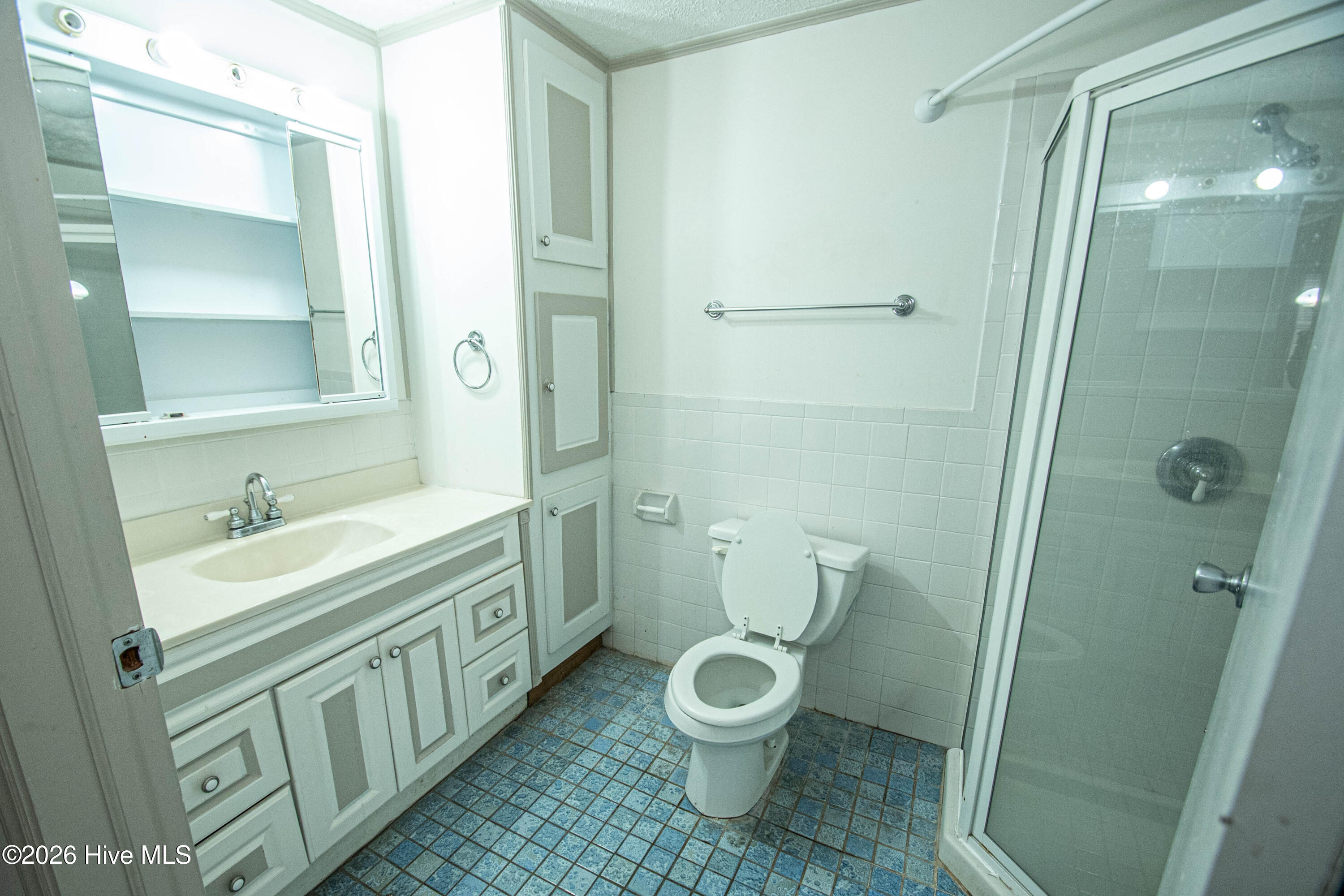 100554642 | Photo 70