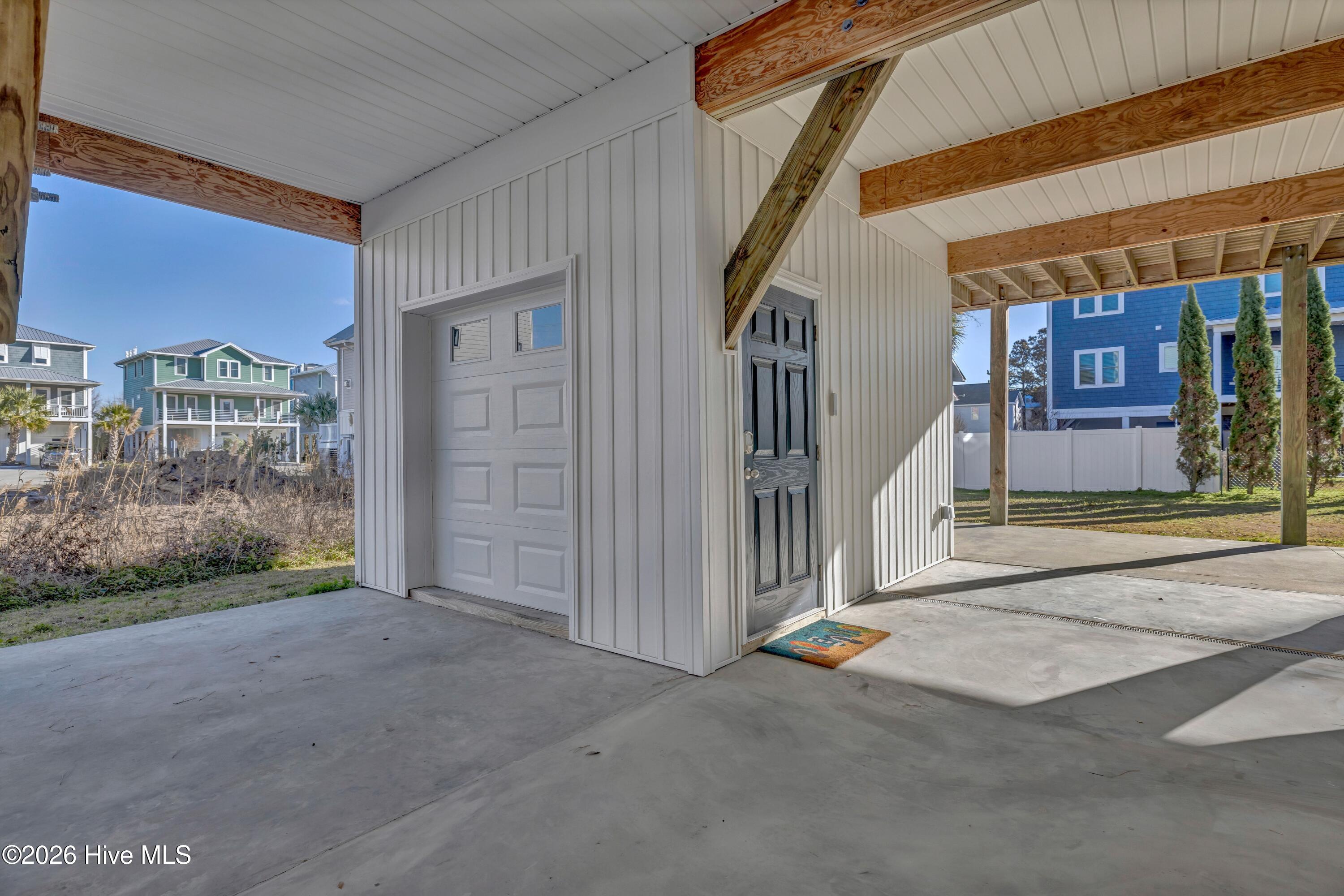 100549808 | Photo 42