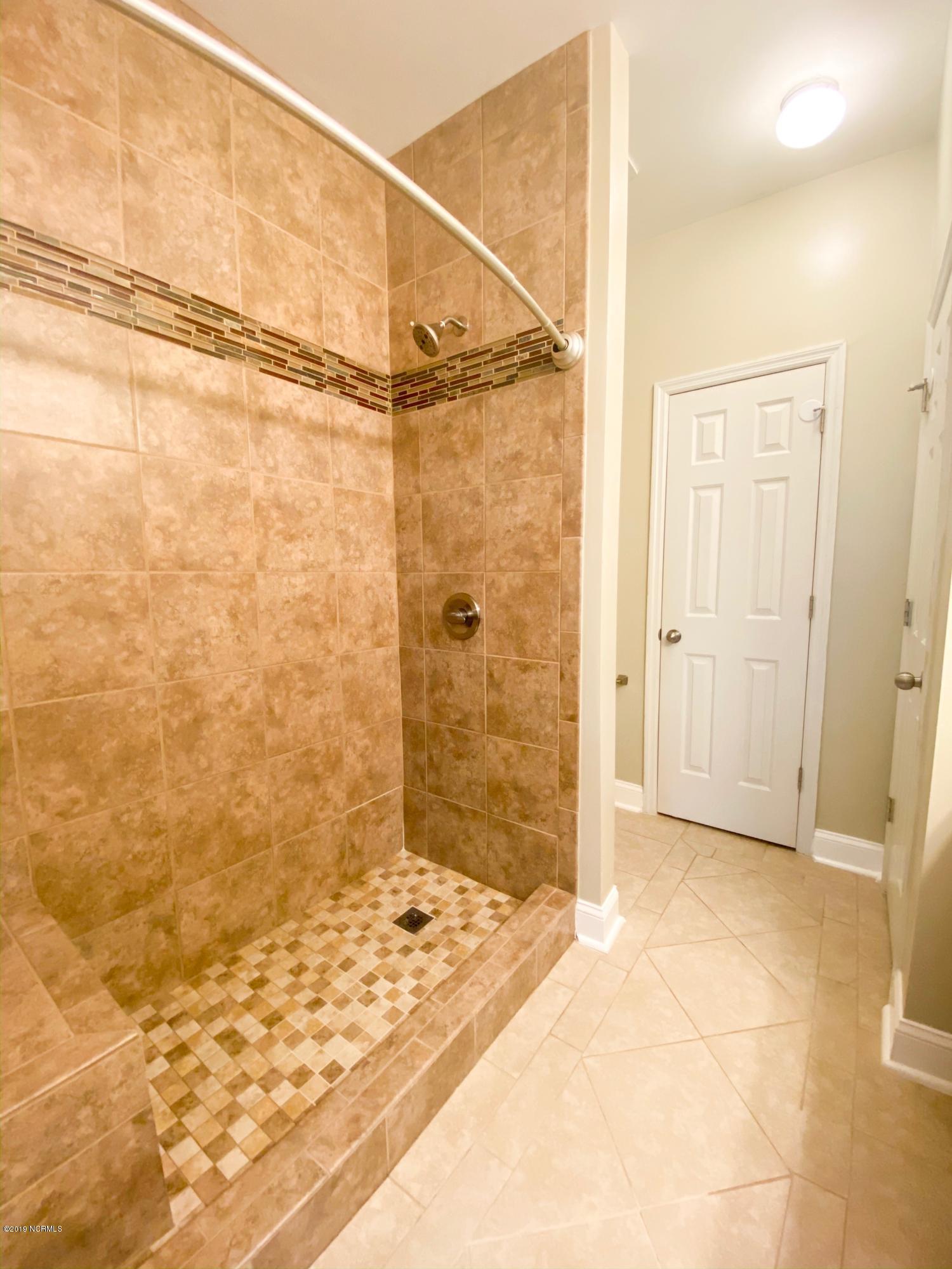 100552495 | Photo 14