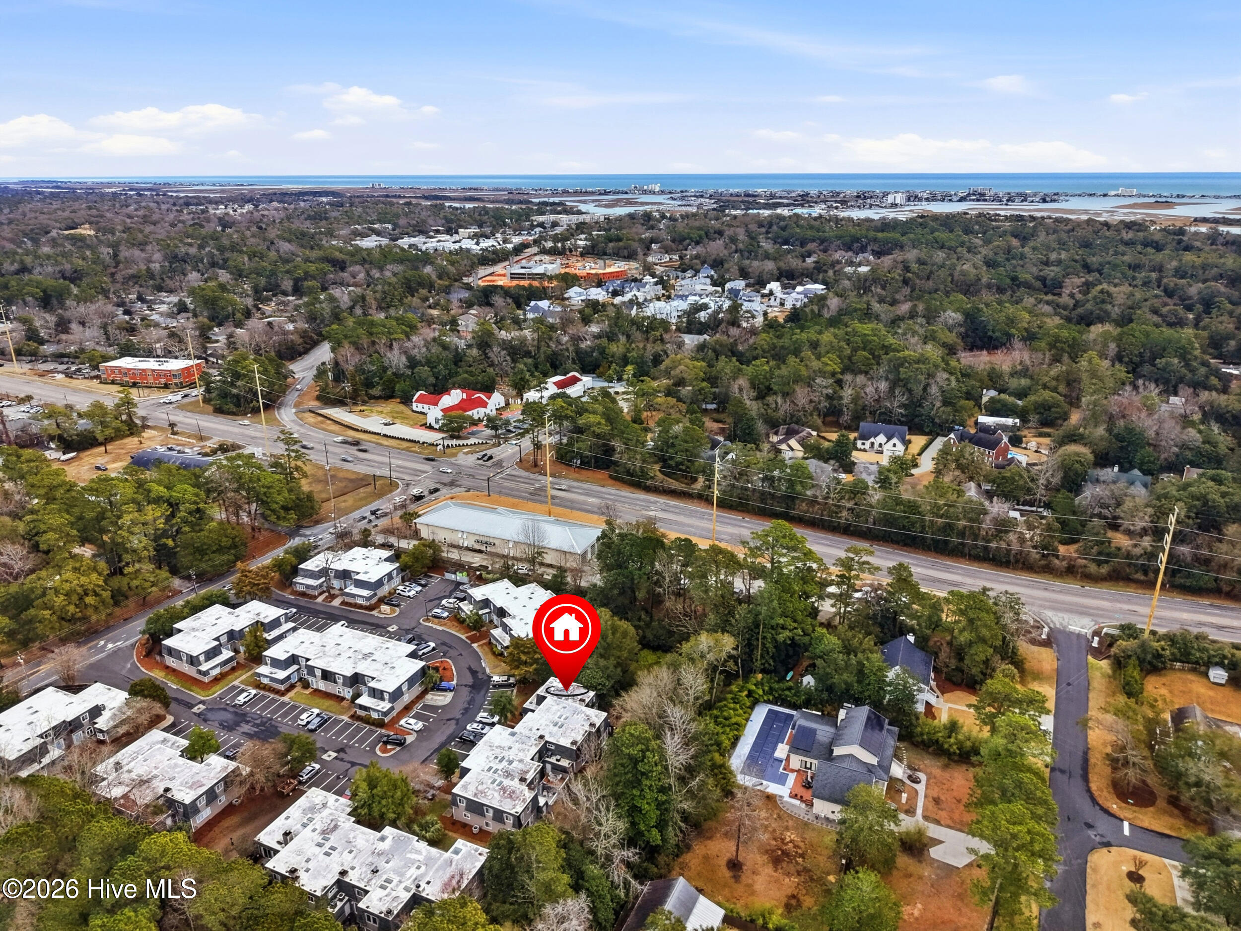 100557248 | Photo 37