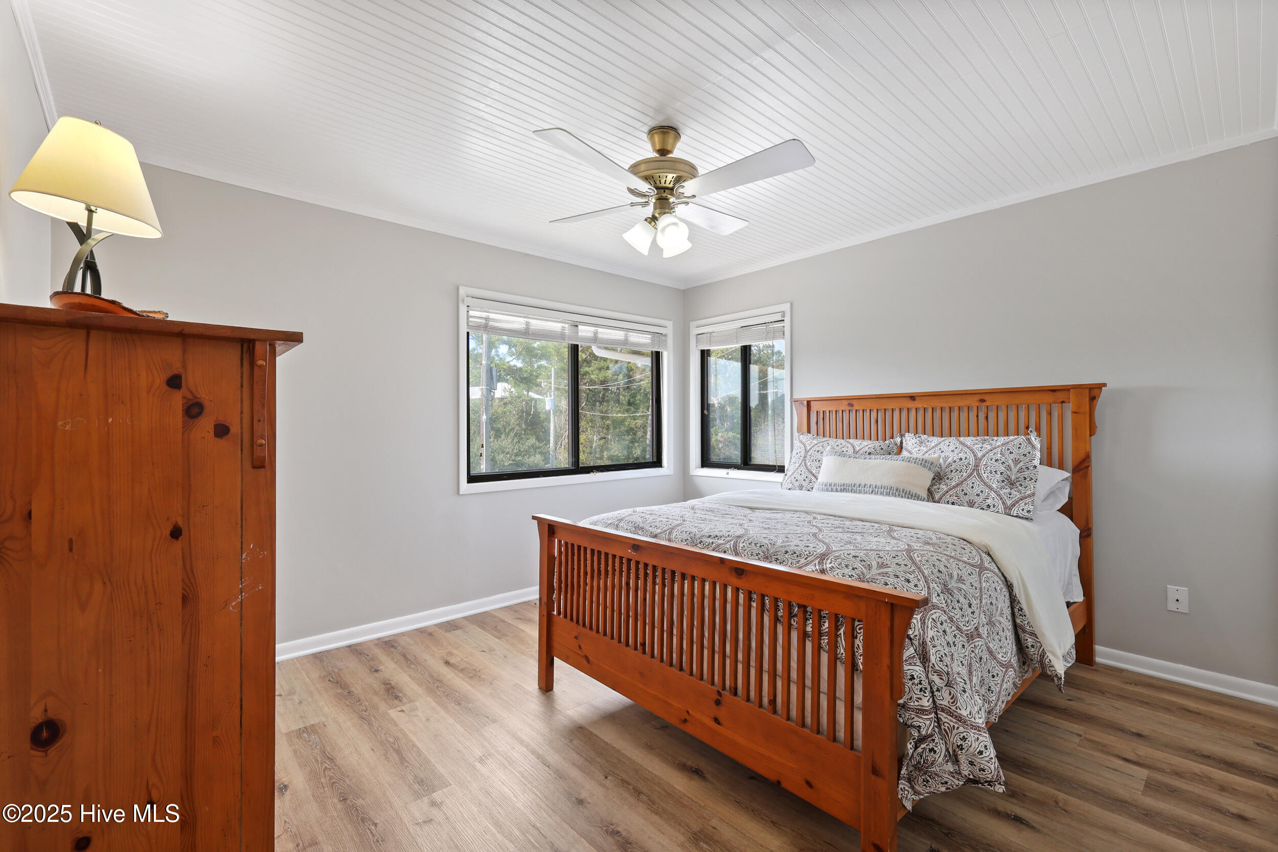 100559717 | Photo 16