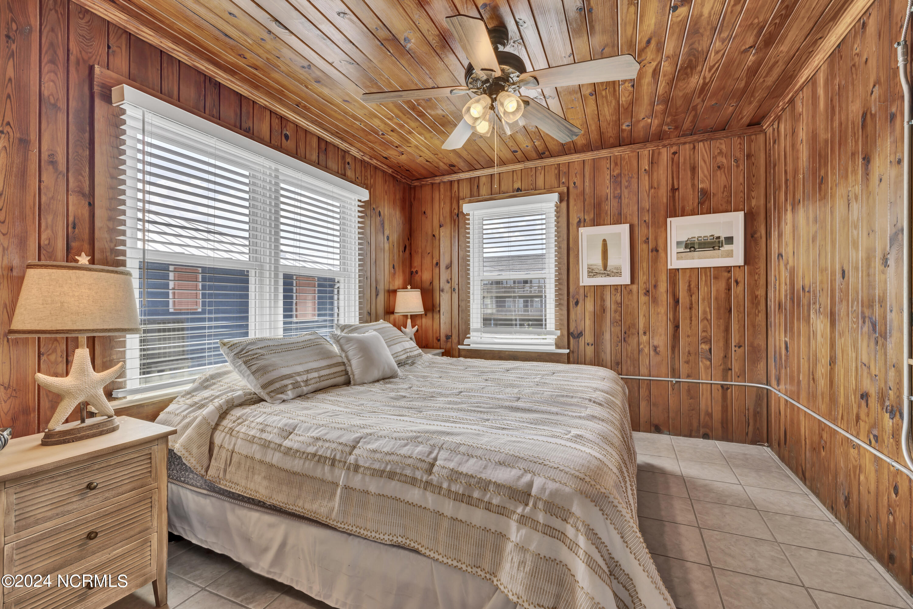 Undisclosed Address, Topsail Beach, NC, 28445