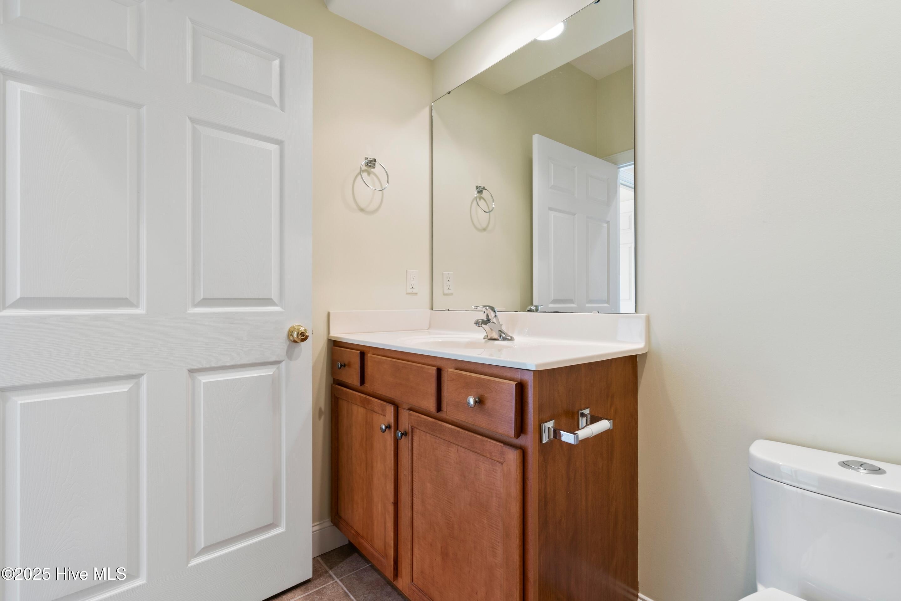 100536985 | Photo 28