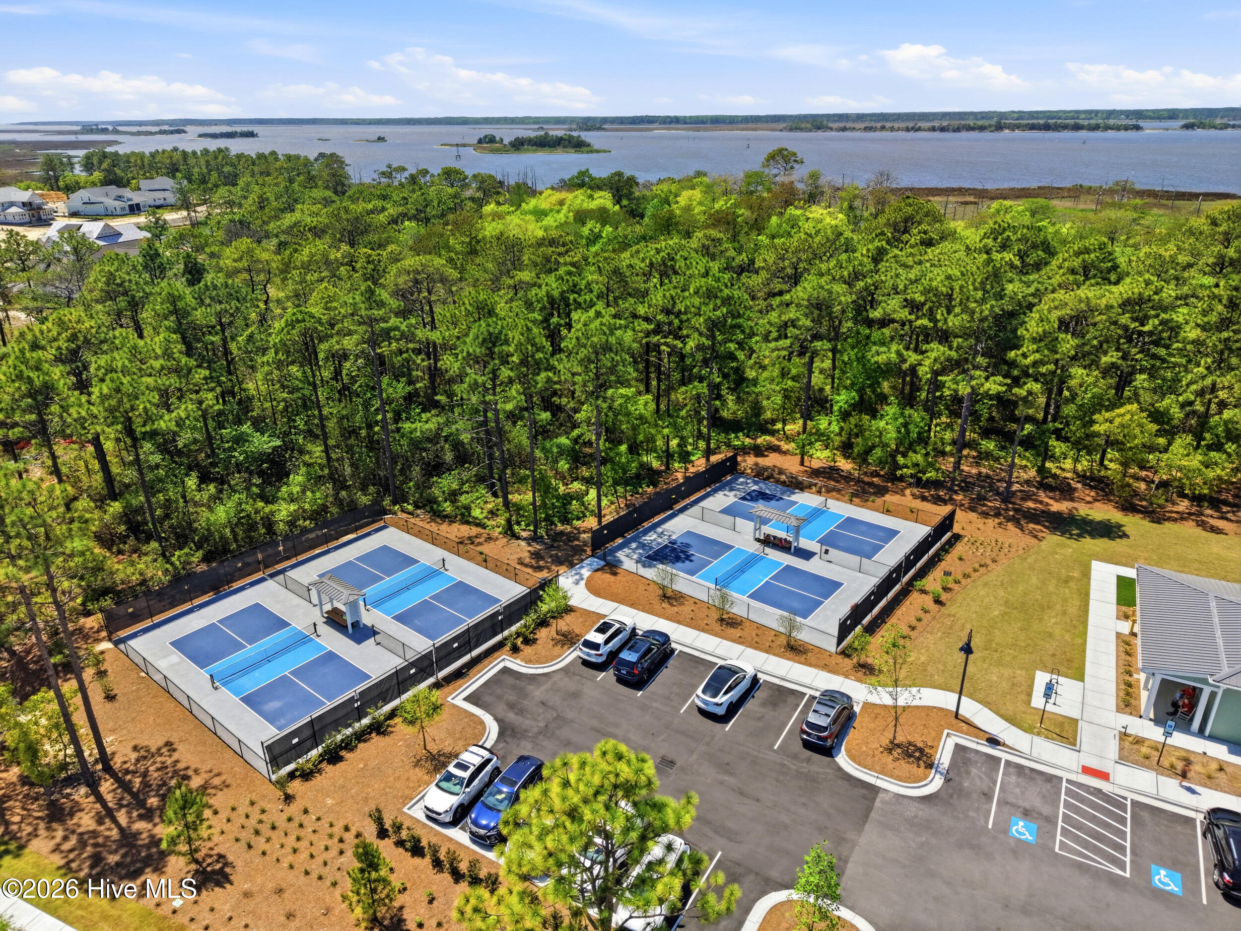 100569050 | Photo 67