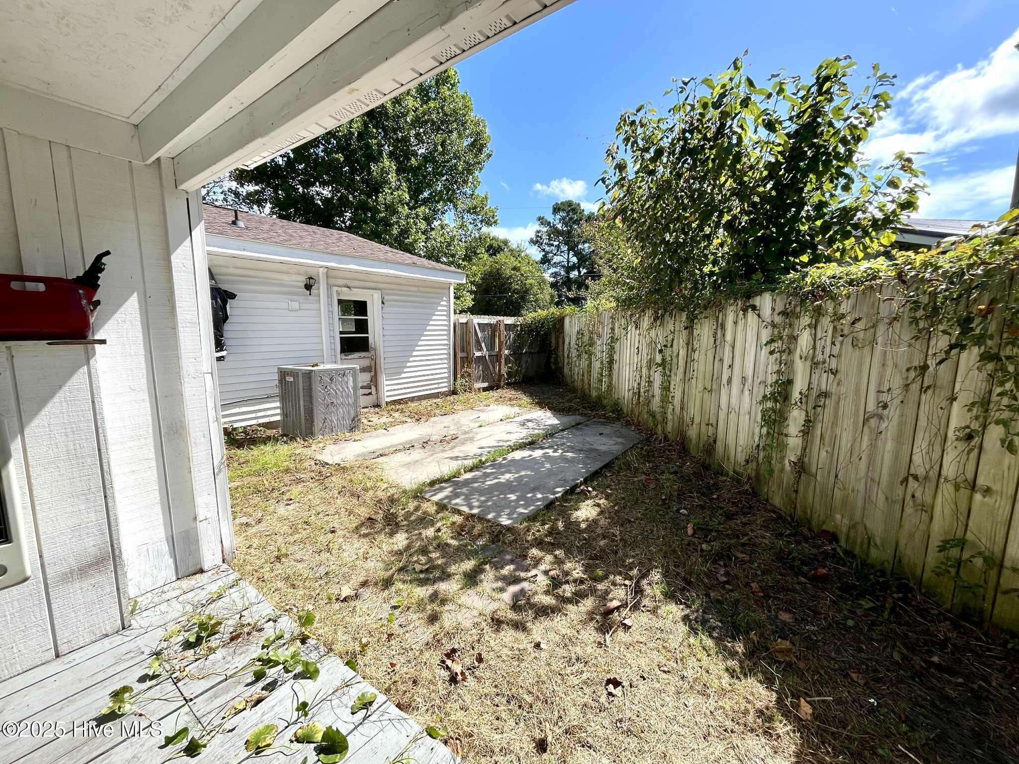 100528280 | Photo 27