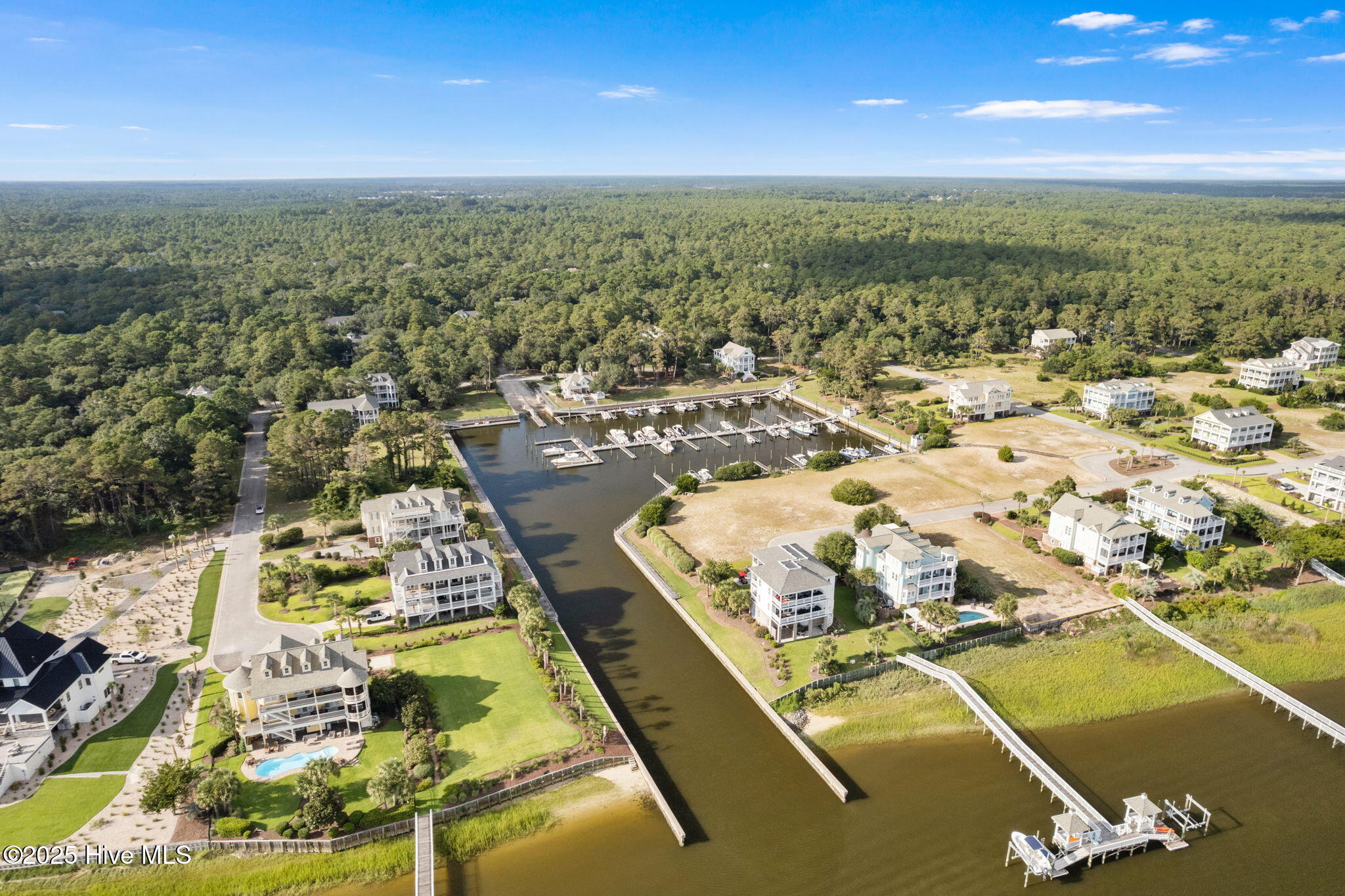 100545222 | Photo 23