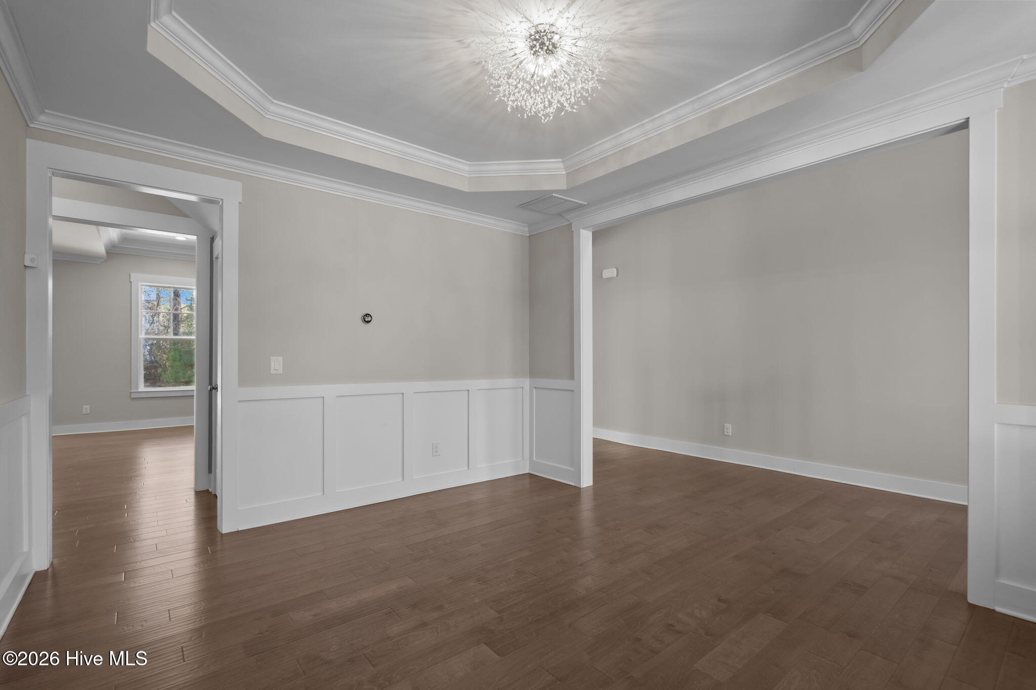 100550410 | Photo 13