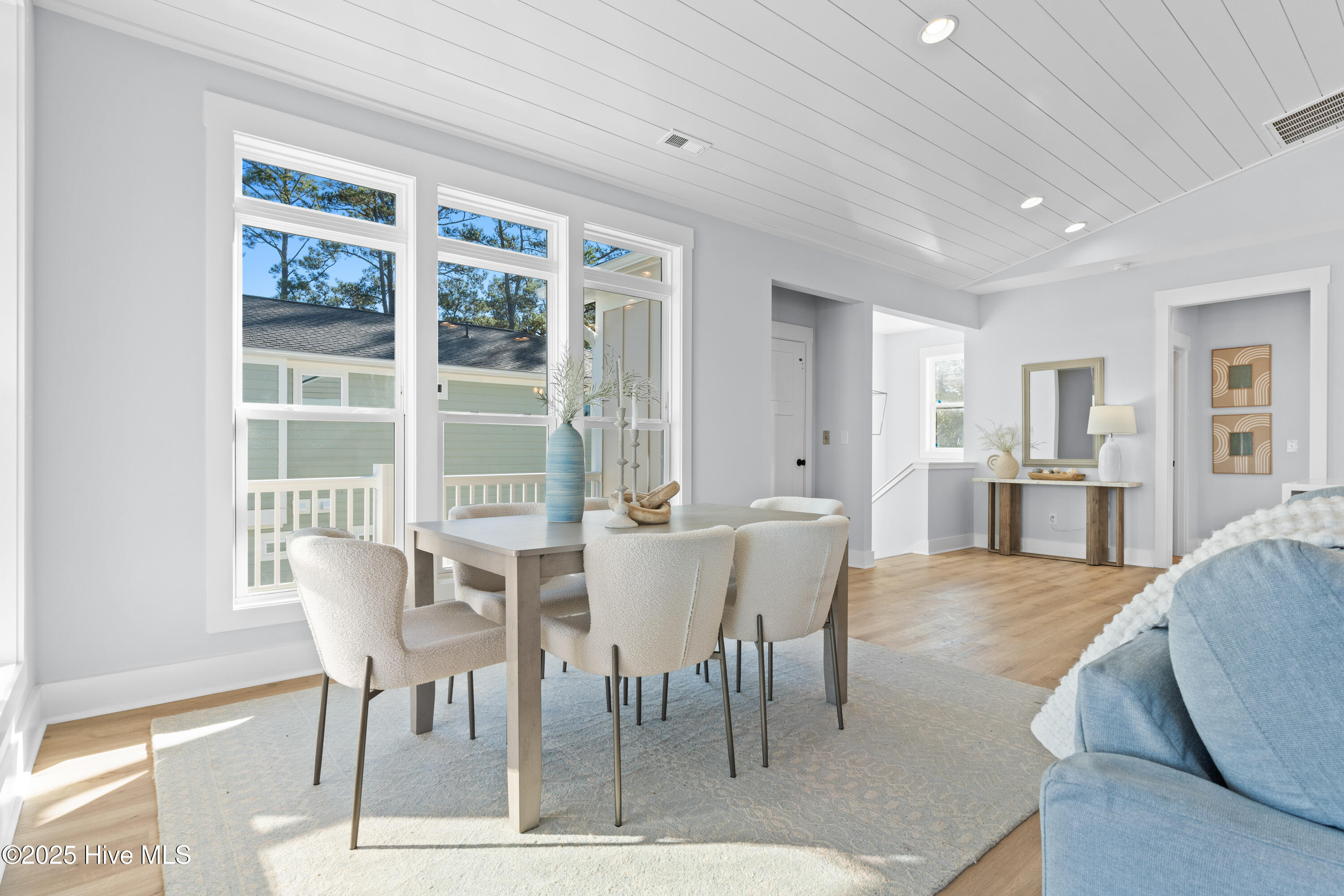 100545556 | Photo 22