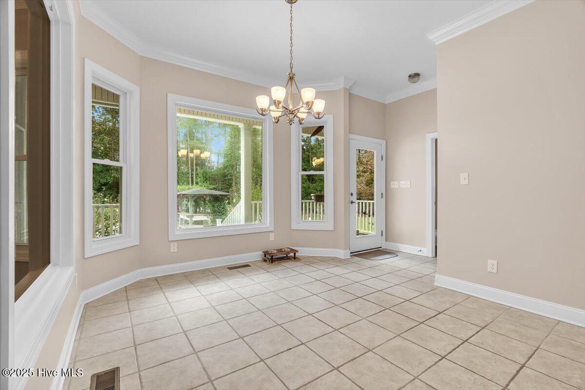 100534566 | Photo 40