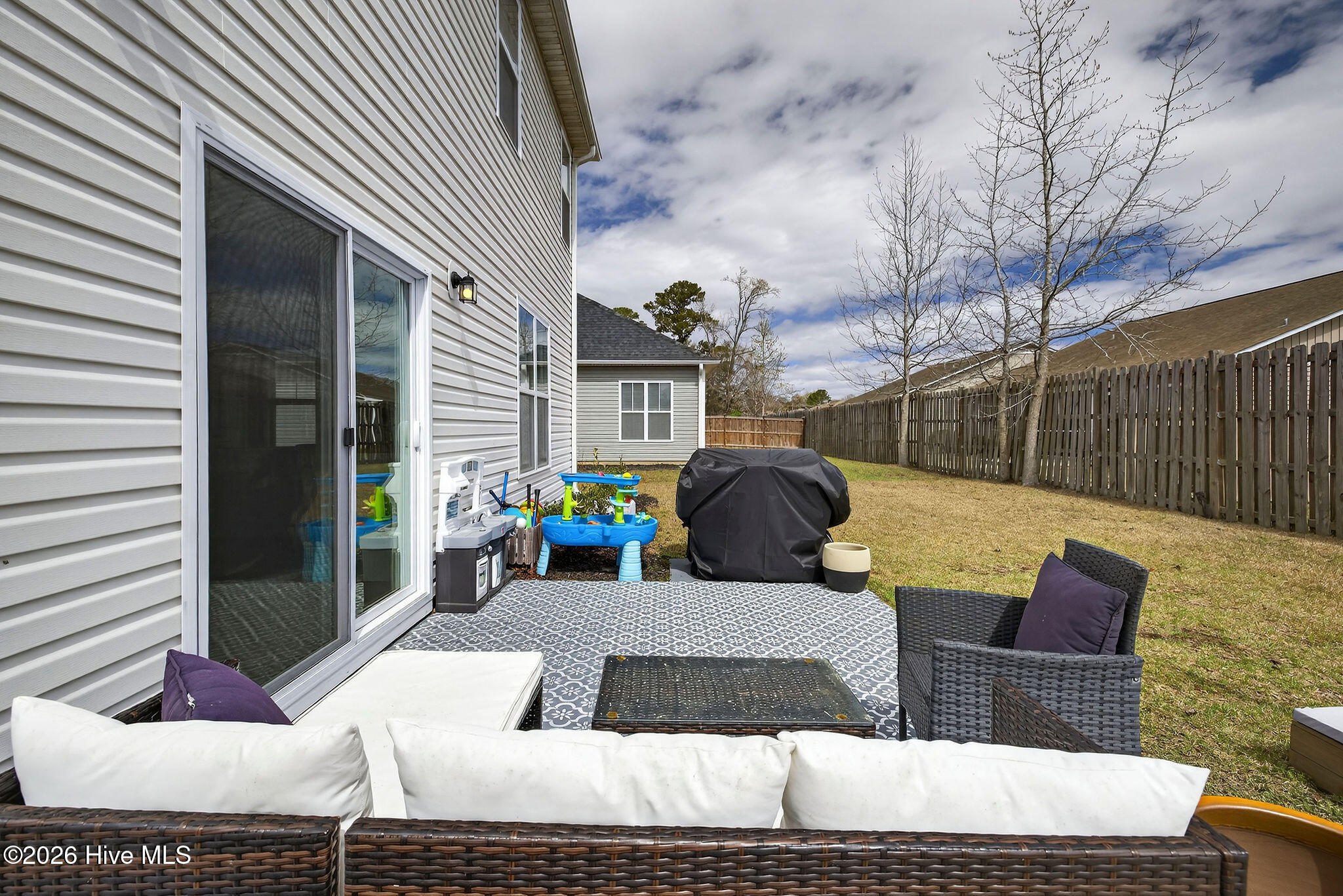 100563474 | Photo 26