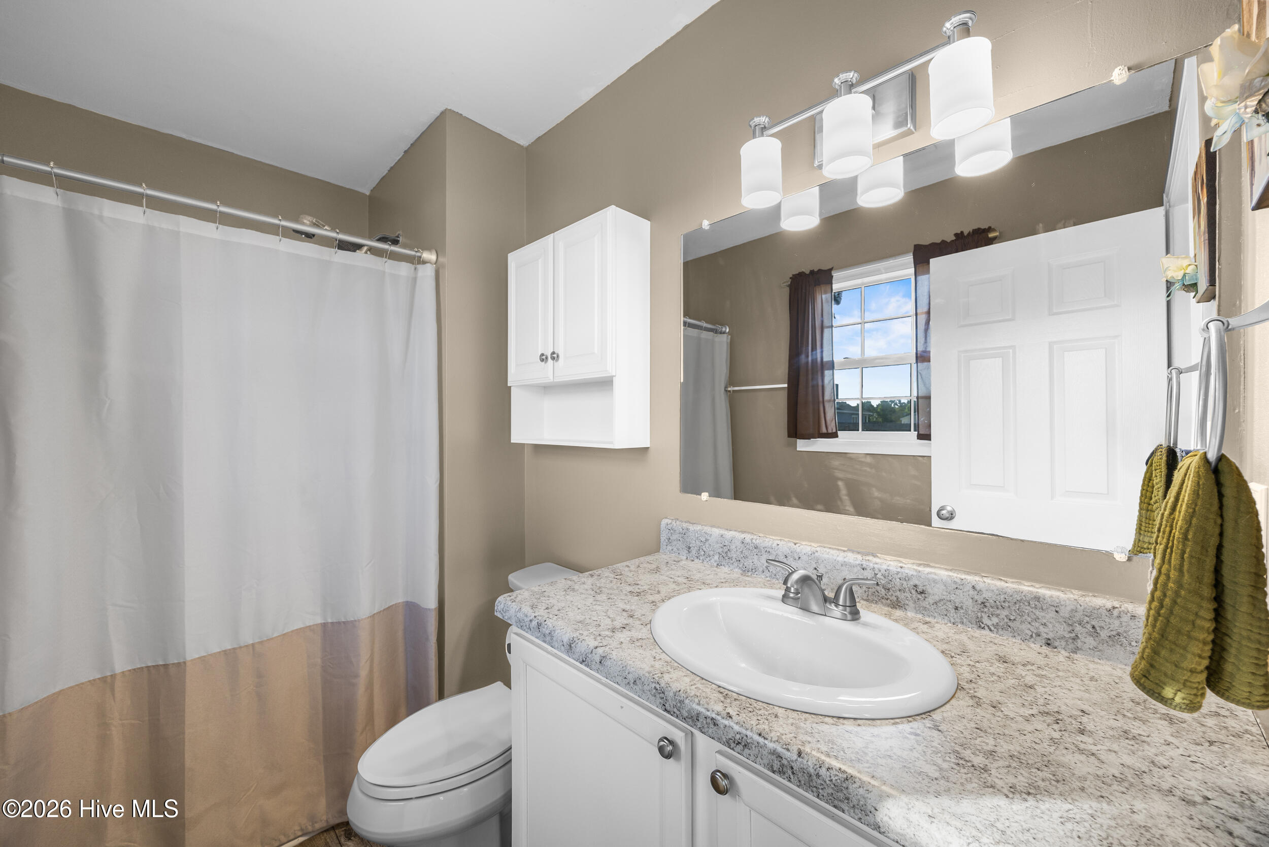 100566021 | Photo 14