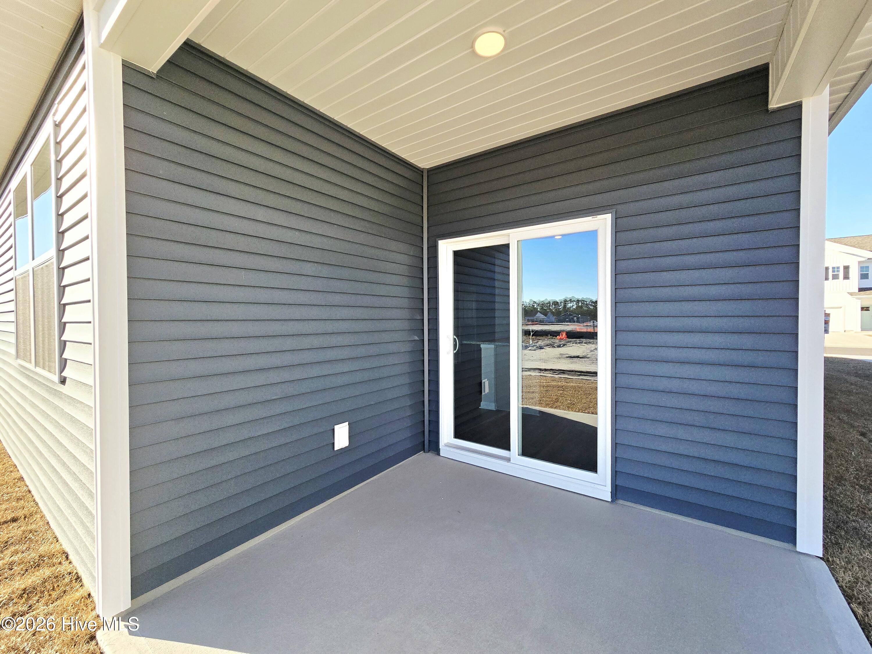 100541756 | Photo 29