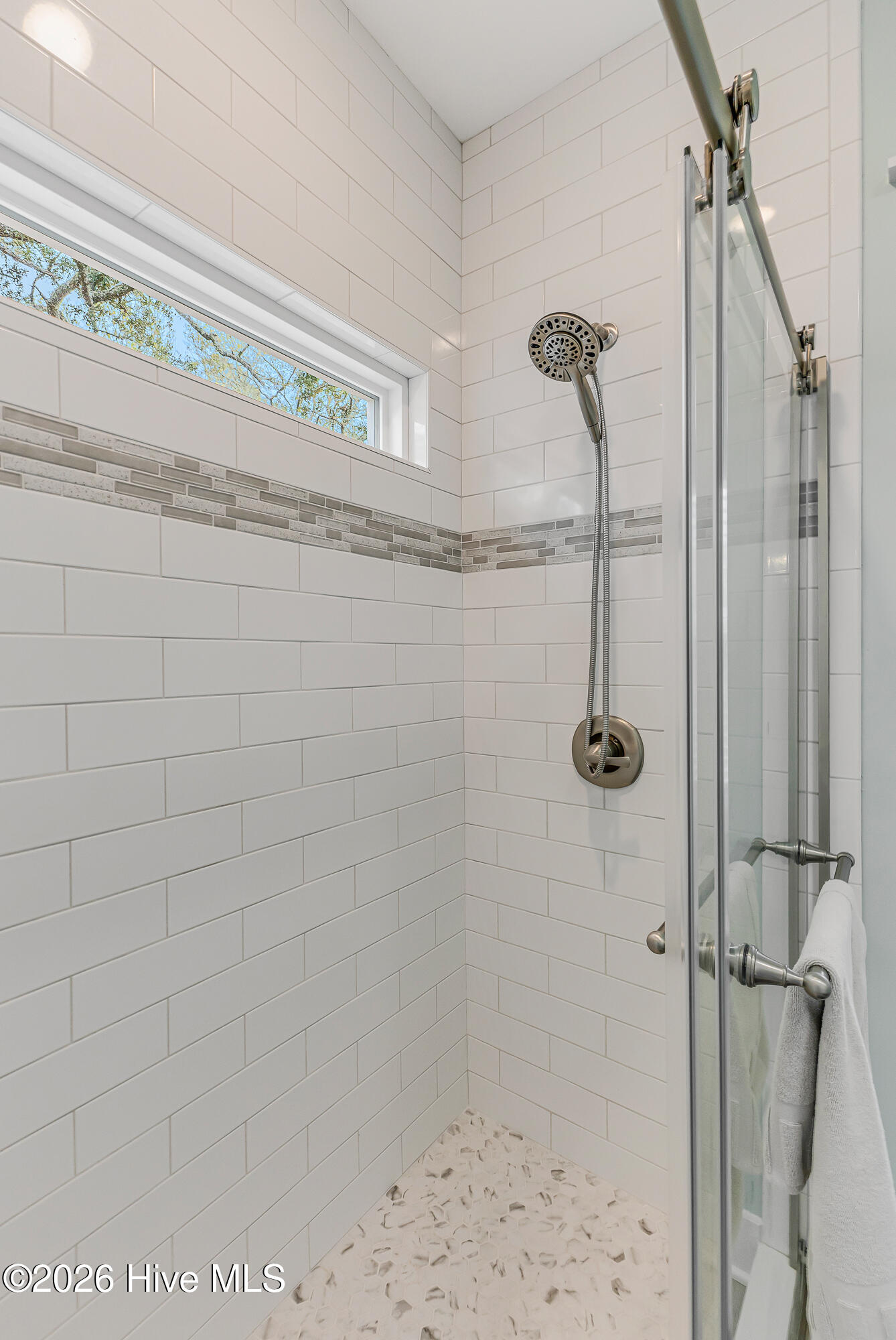 100554895 | Photo 21