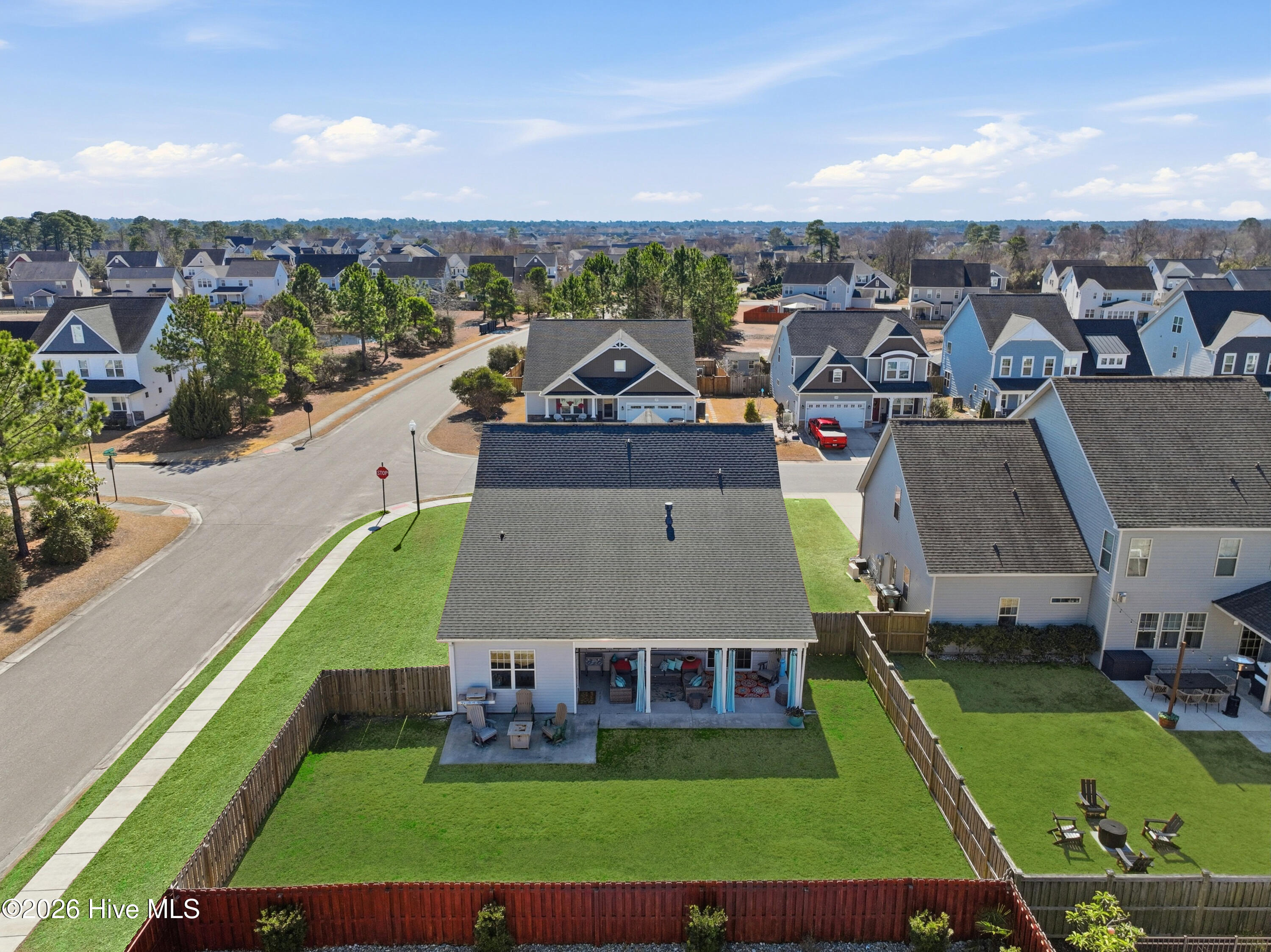 100557354 | Photo 64