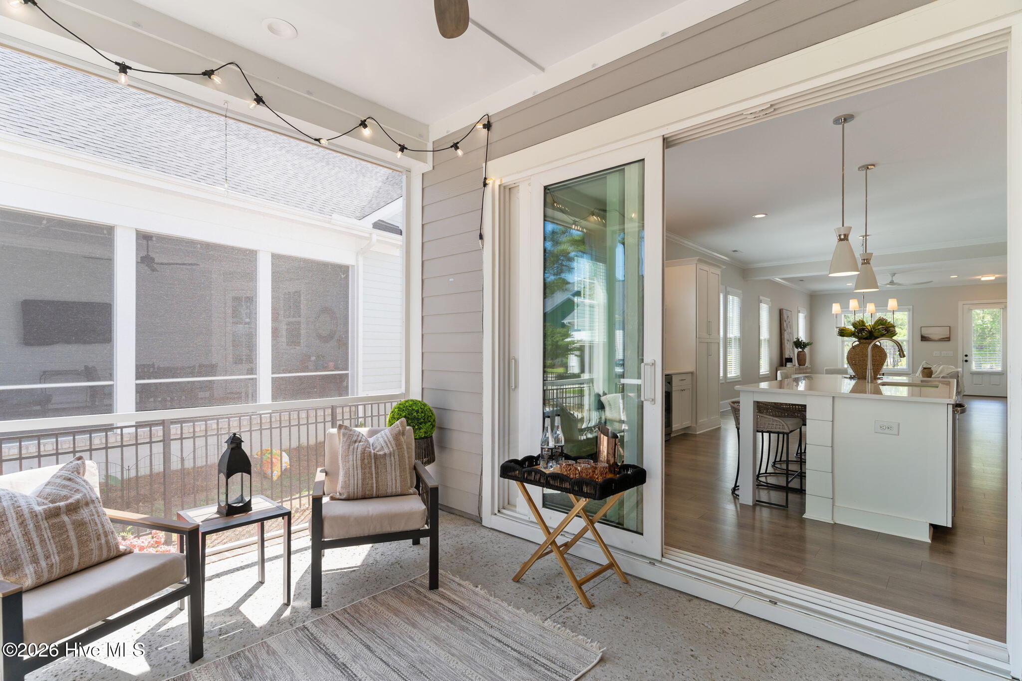 100568555 | Photo 31