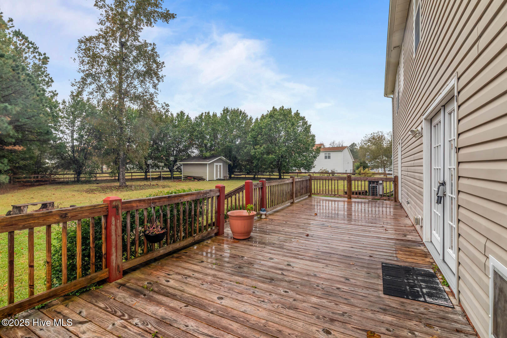 100542148 | Photo 51