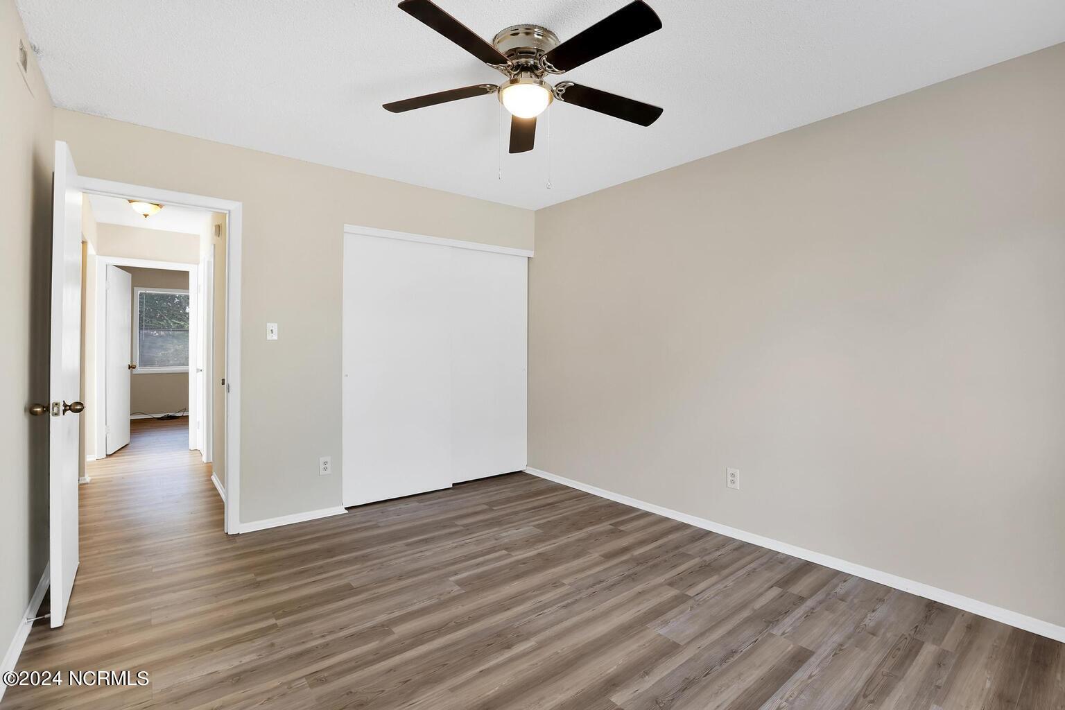 100565650 | Photo 15