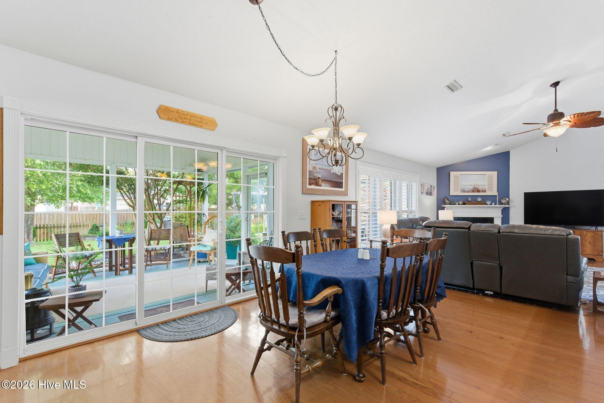 206 Heartwood Drive, Hampstead, NC 28443 Listing Photo  20