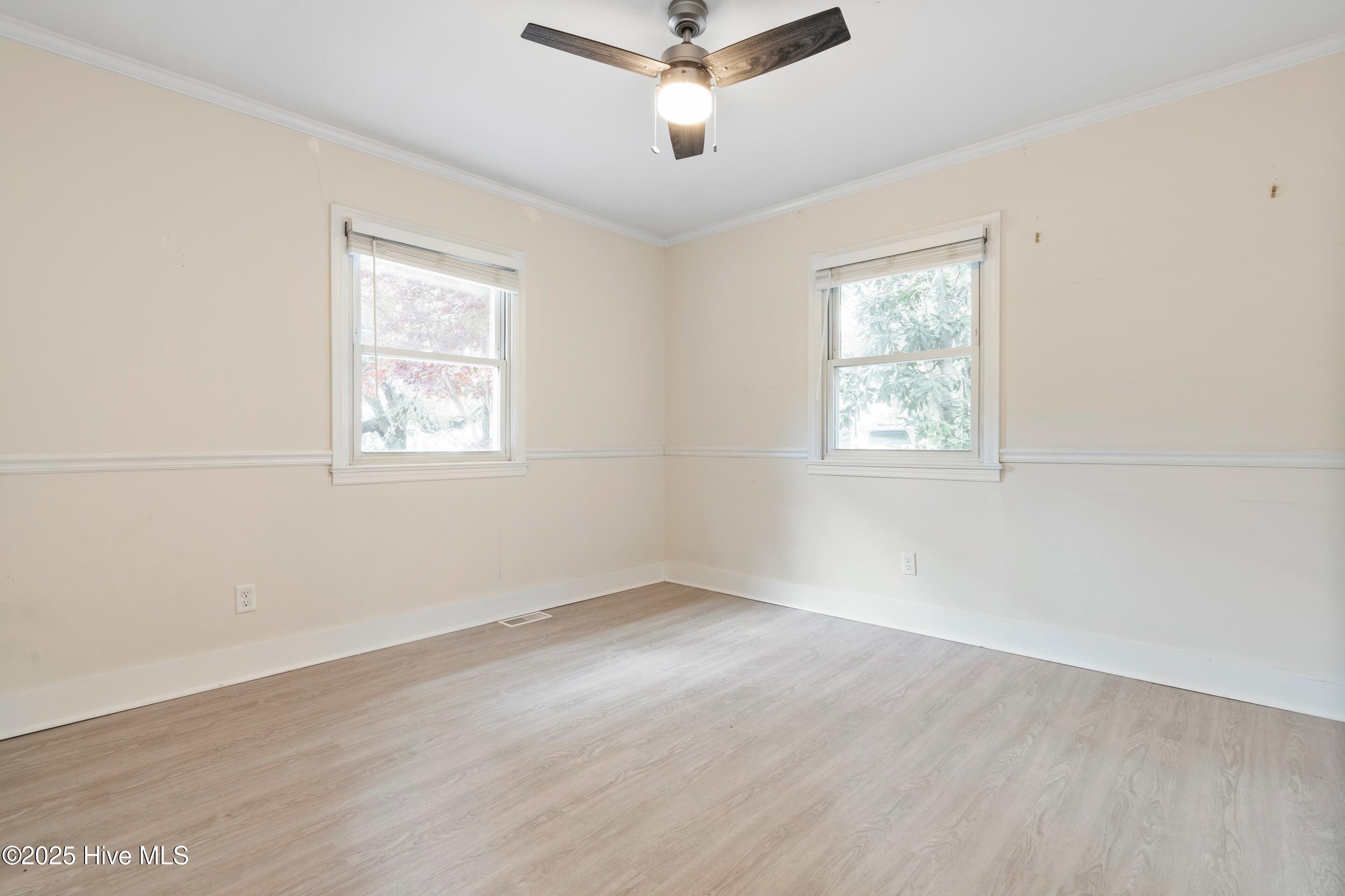 100542682 | Photo 31