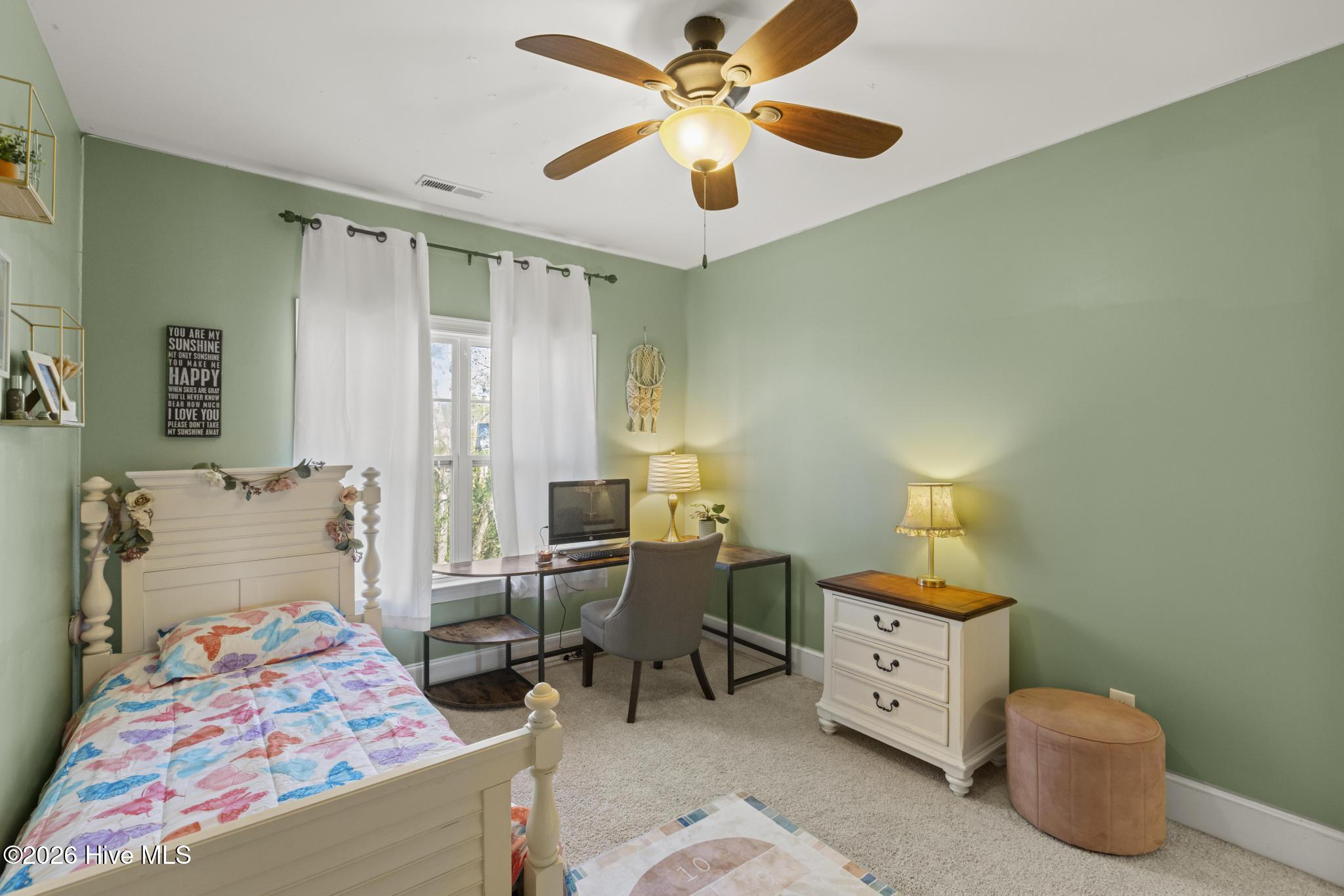 100555770 | Photo 41