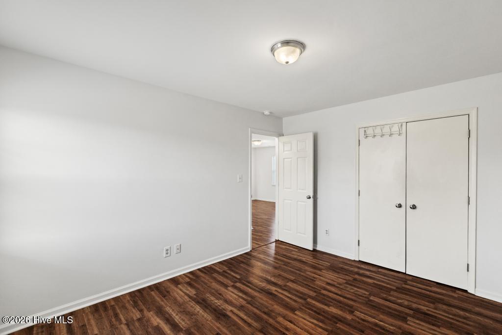 100547595 | Photo 14