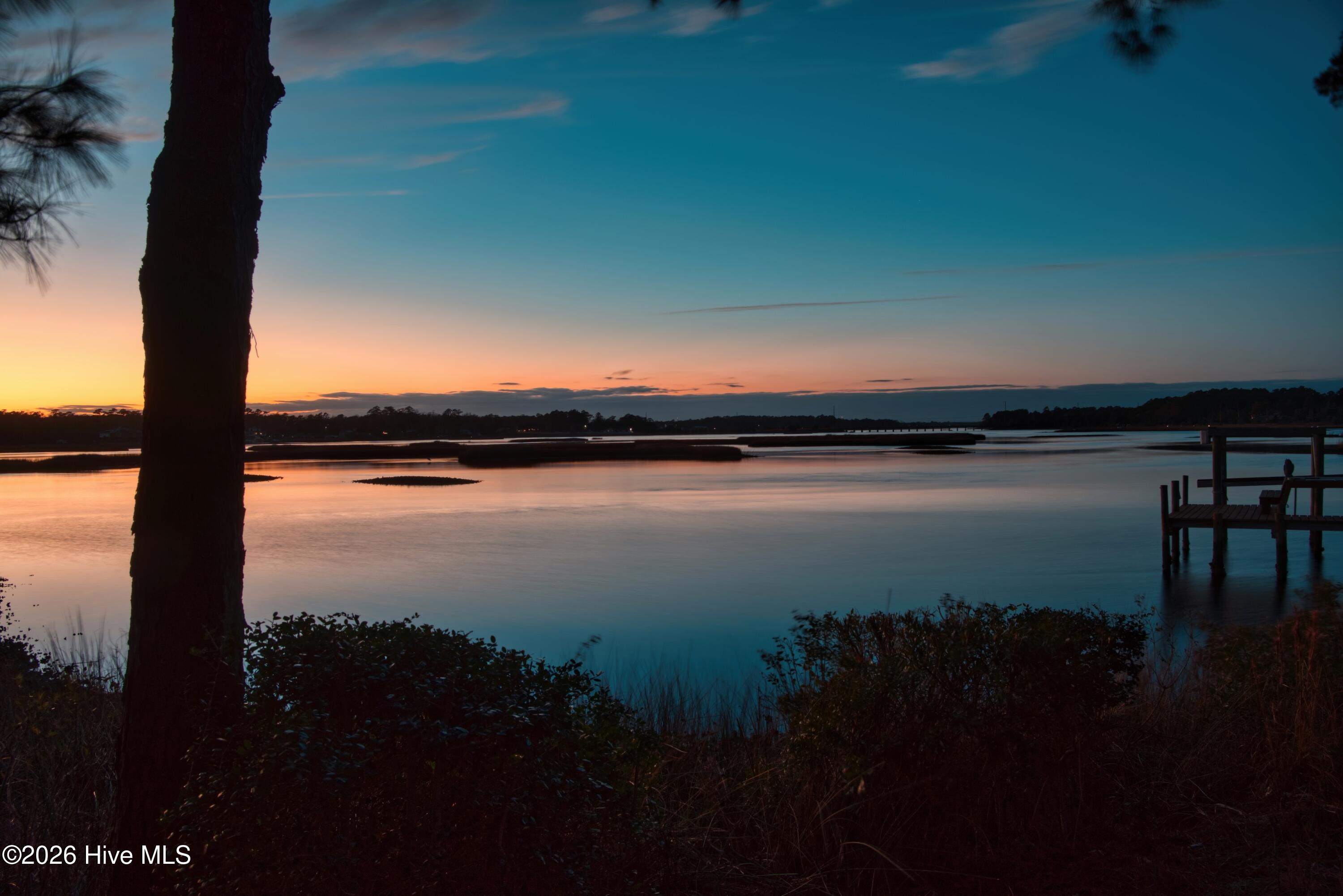 100551143 | Photo 52