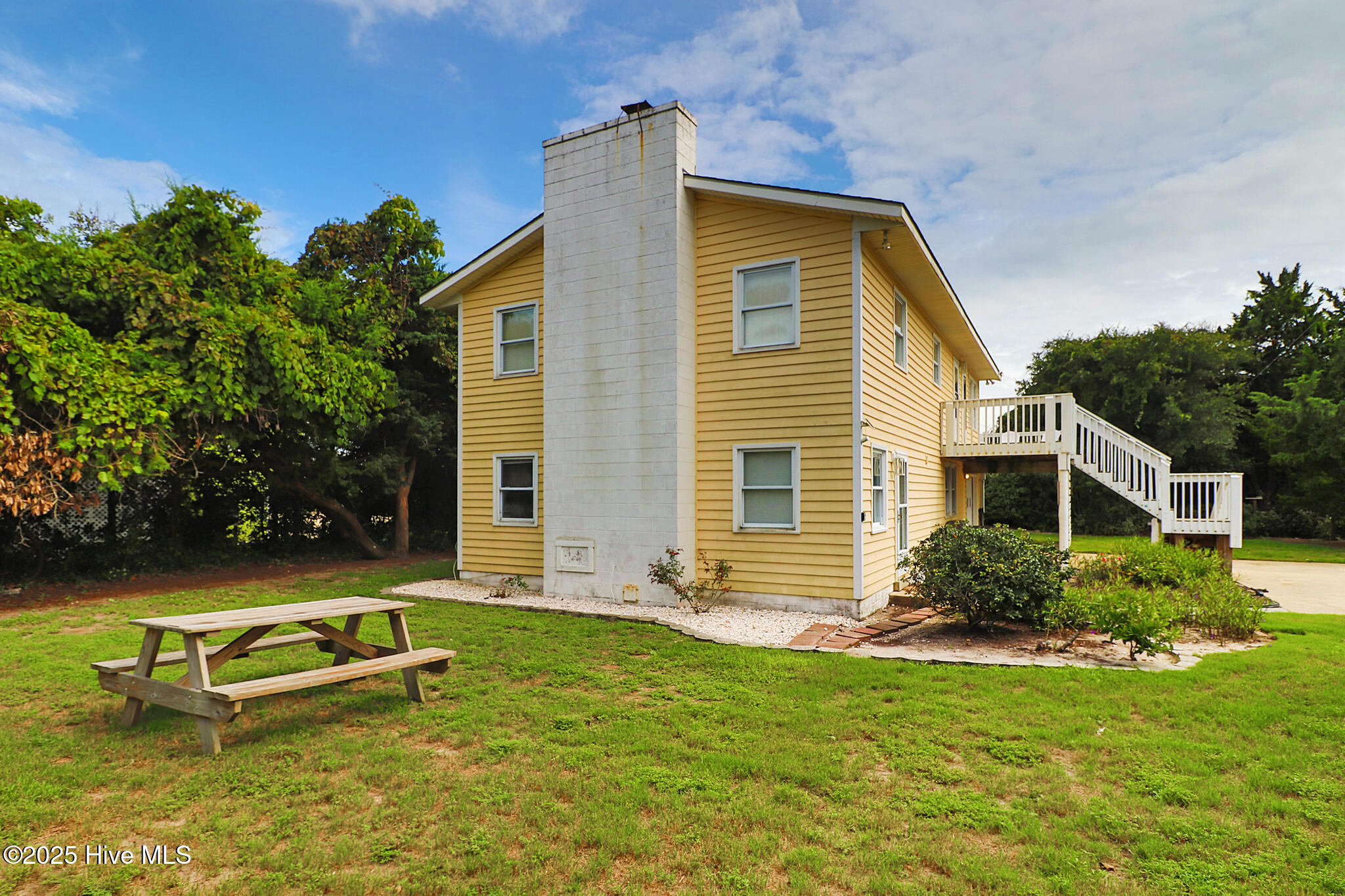 100527418 | Photo 36