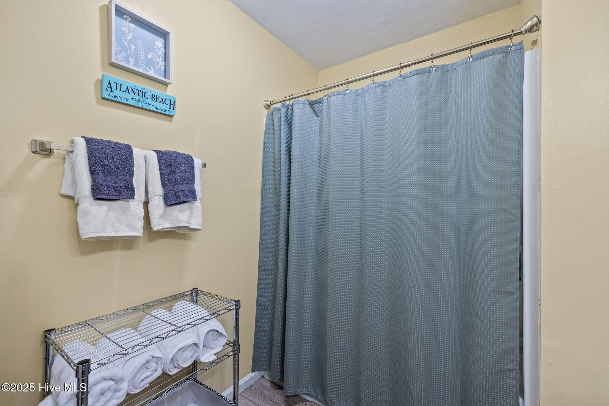 205 Barefoot Lane, Atlantic Beach, NC, 28512