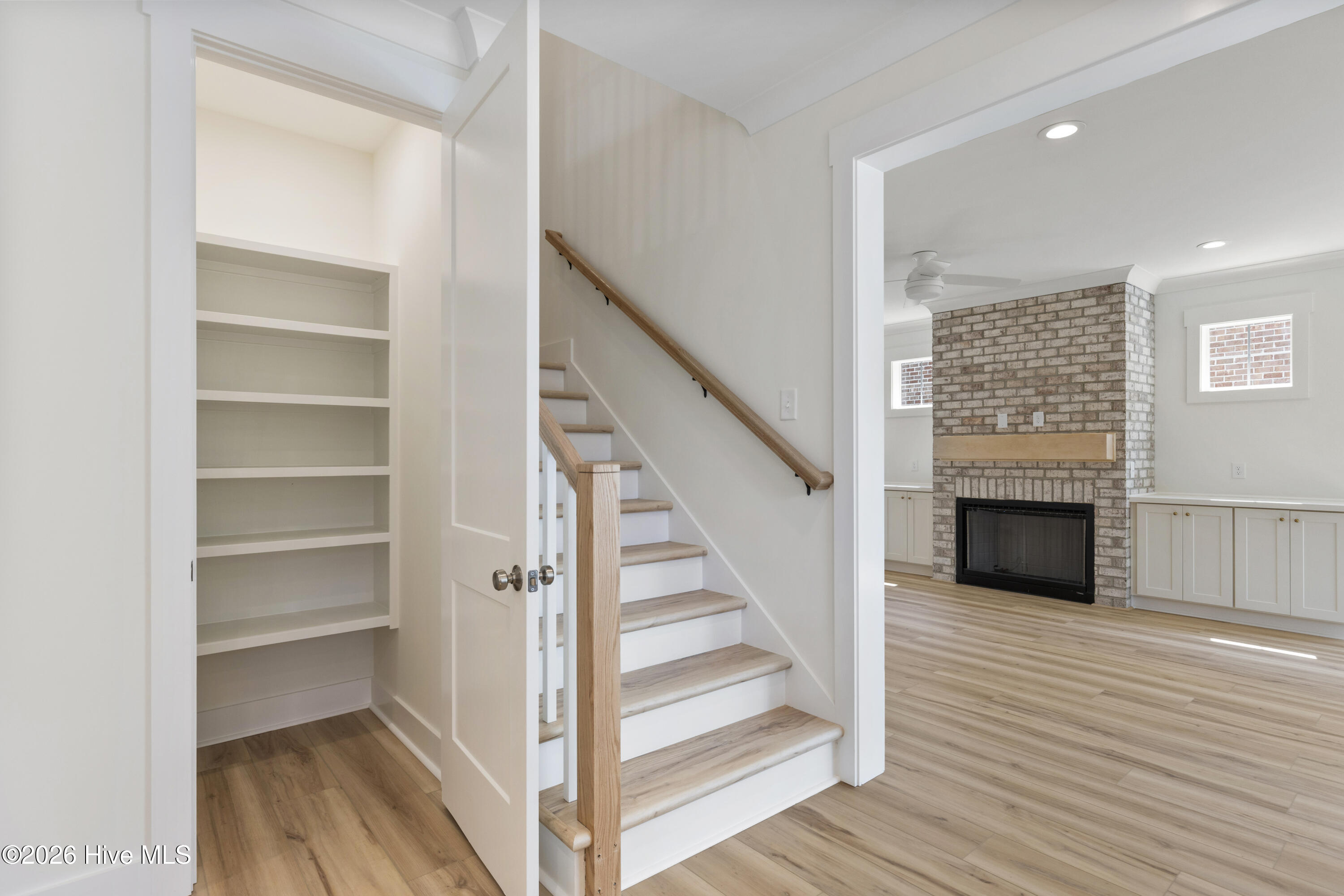 100553830 | Photo 20