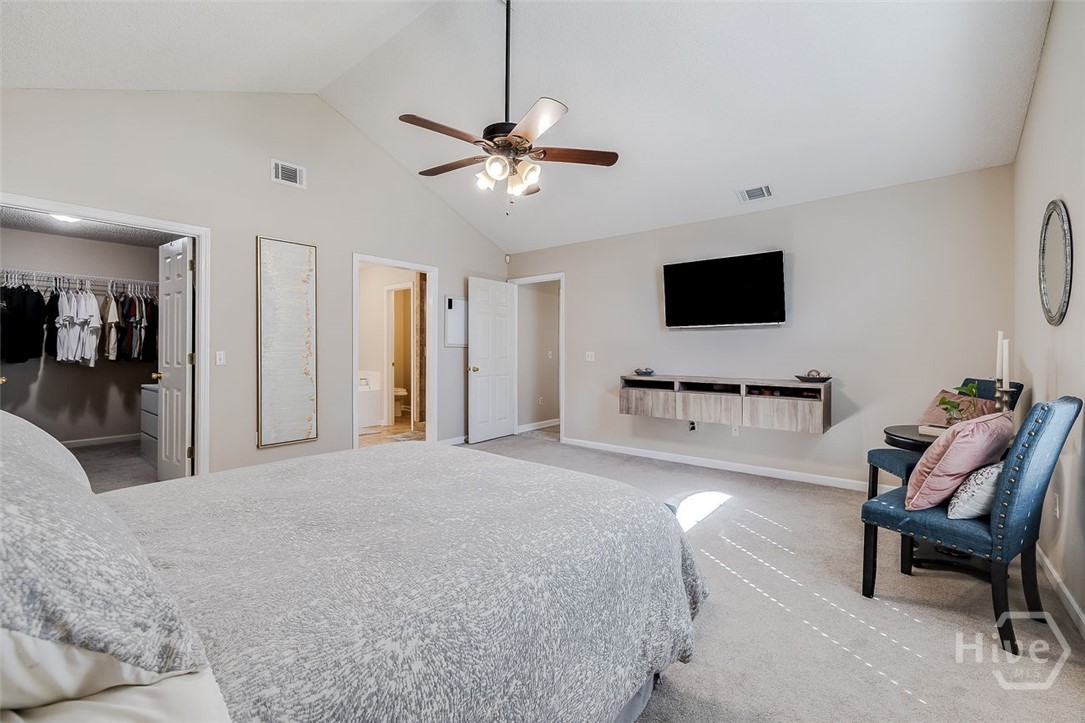 OWNERS BEDROOM AND WALK IN CLOSED