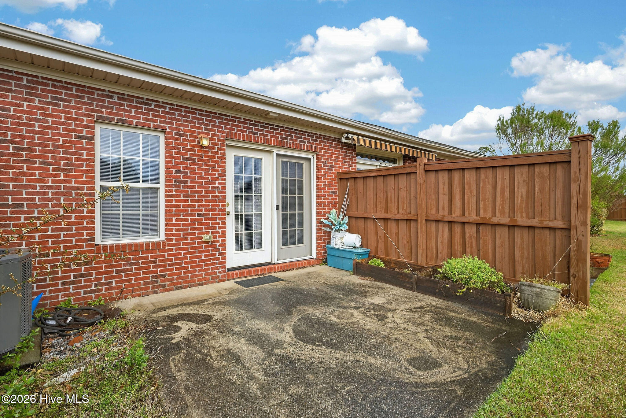 100561497 | Photo 40