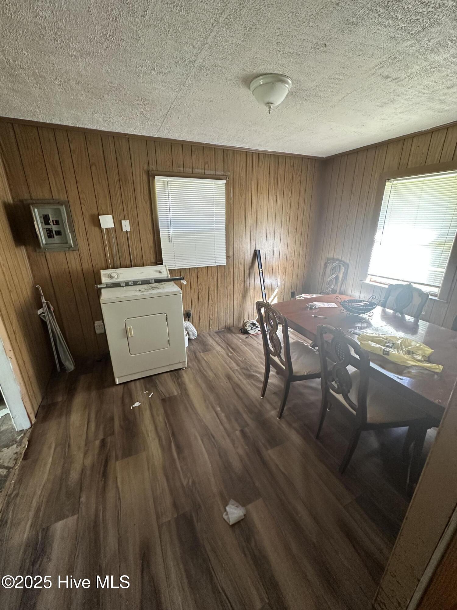 100539066 | Photo 24