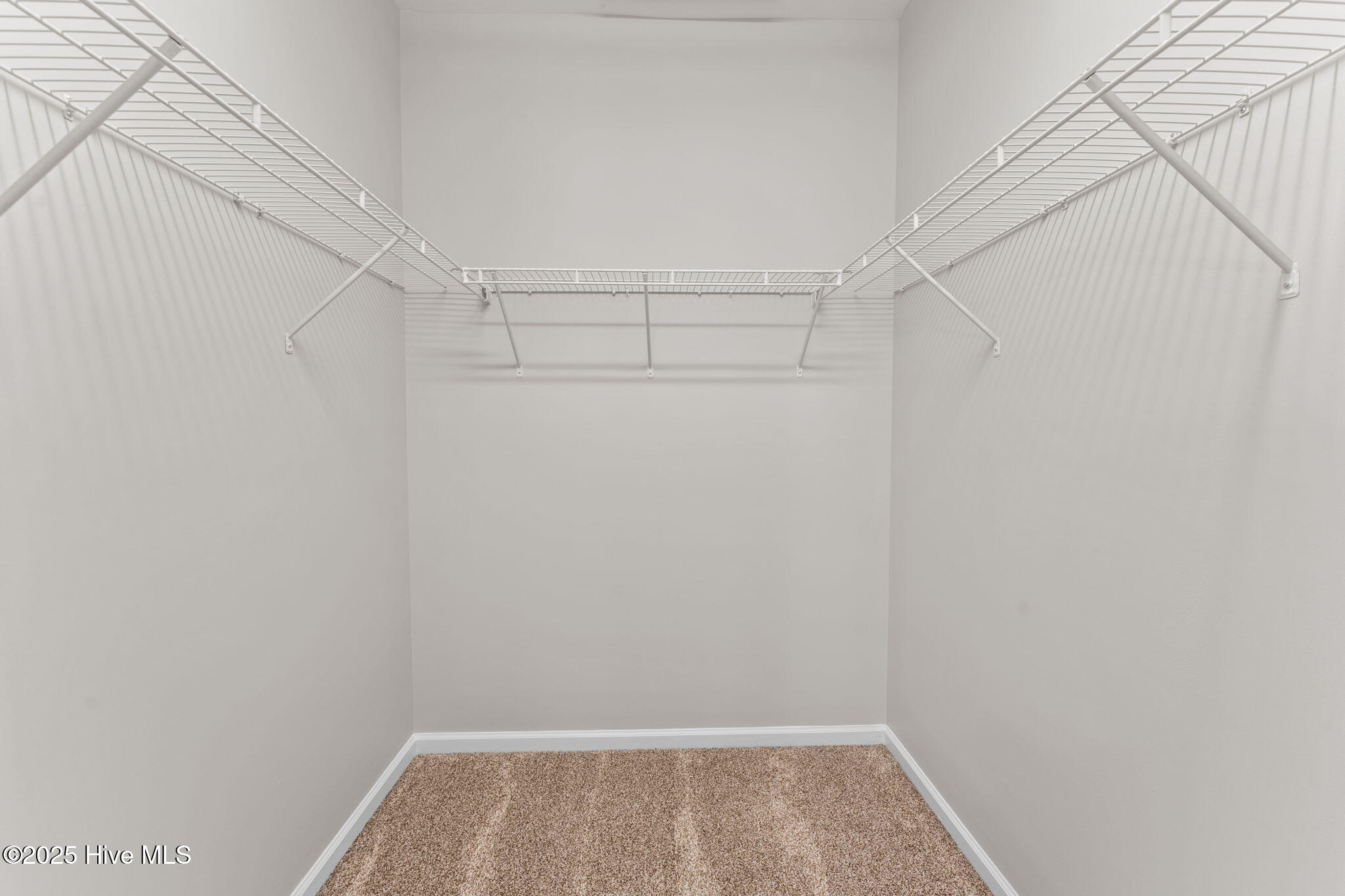 100520190 | Photo 40