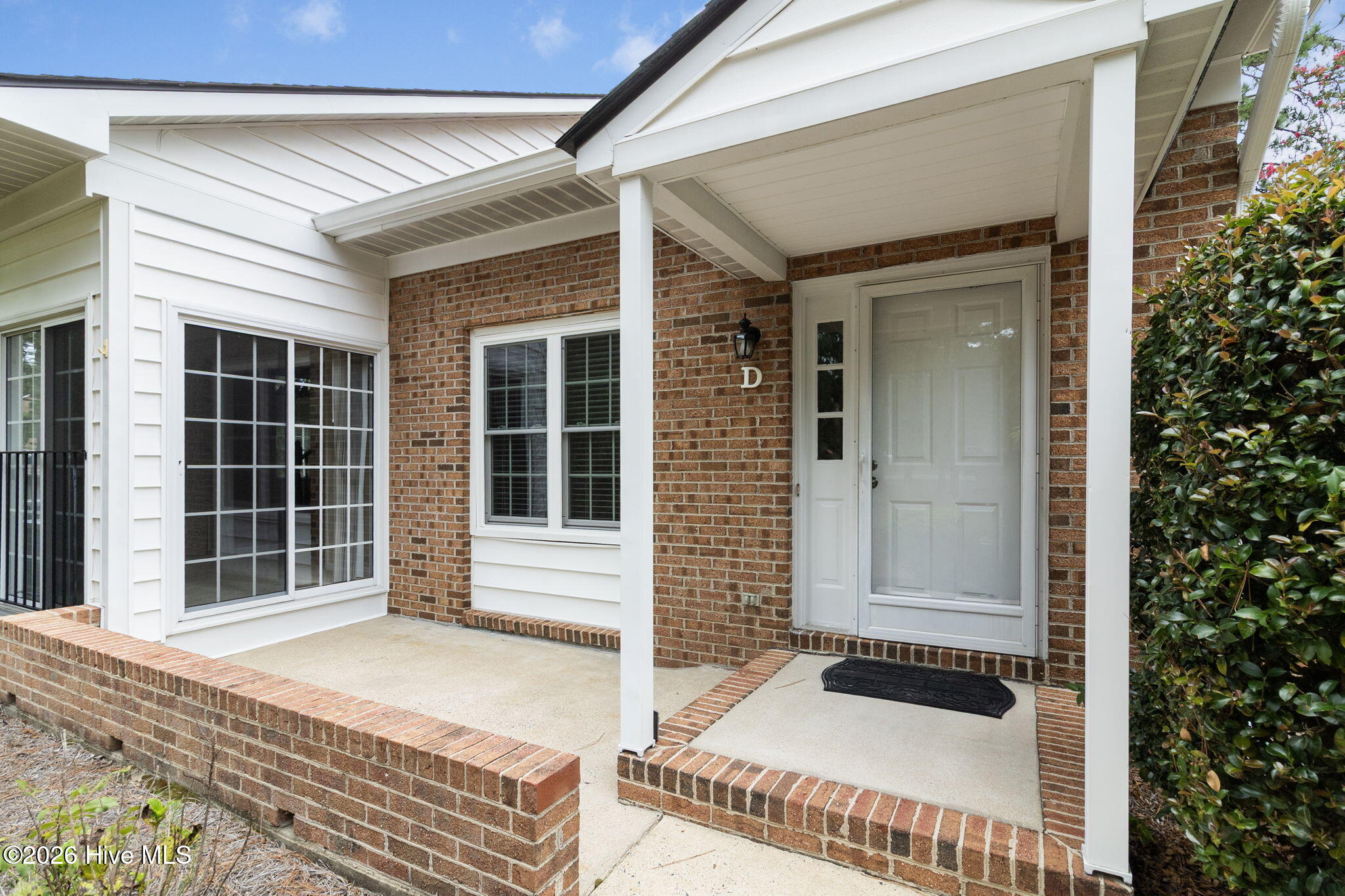 3rd image of 12 Pinehurst Manor Dr, Pinehurst, NC 28374