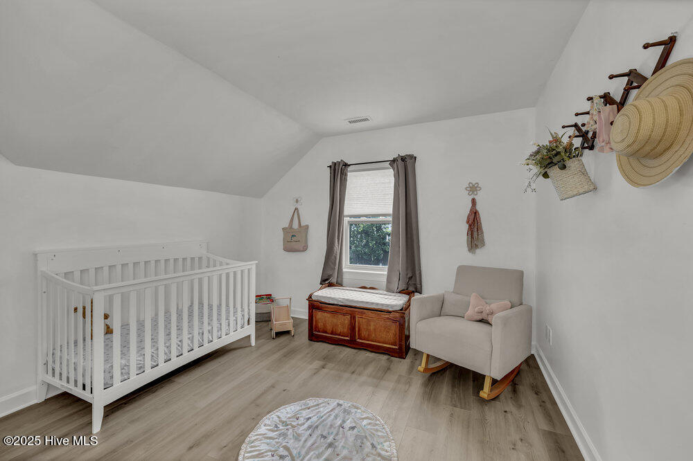 100543426 | Photo 21