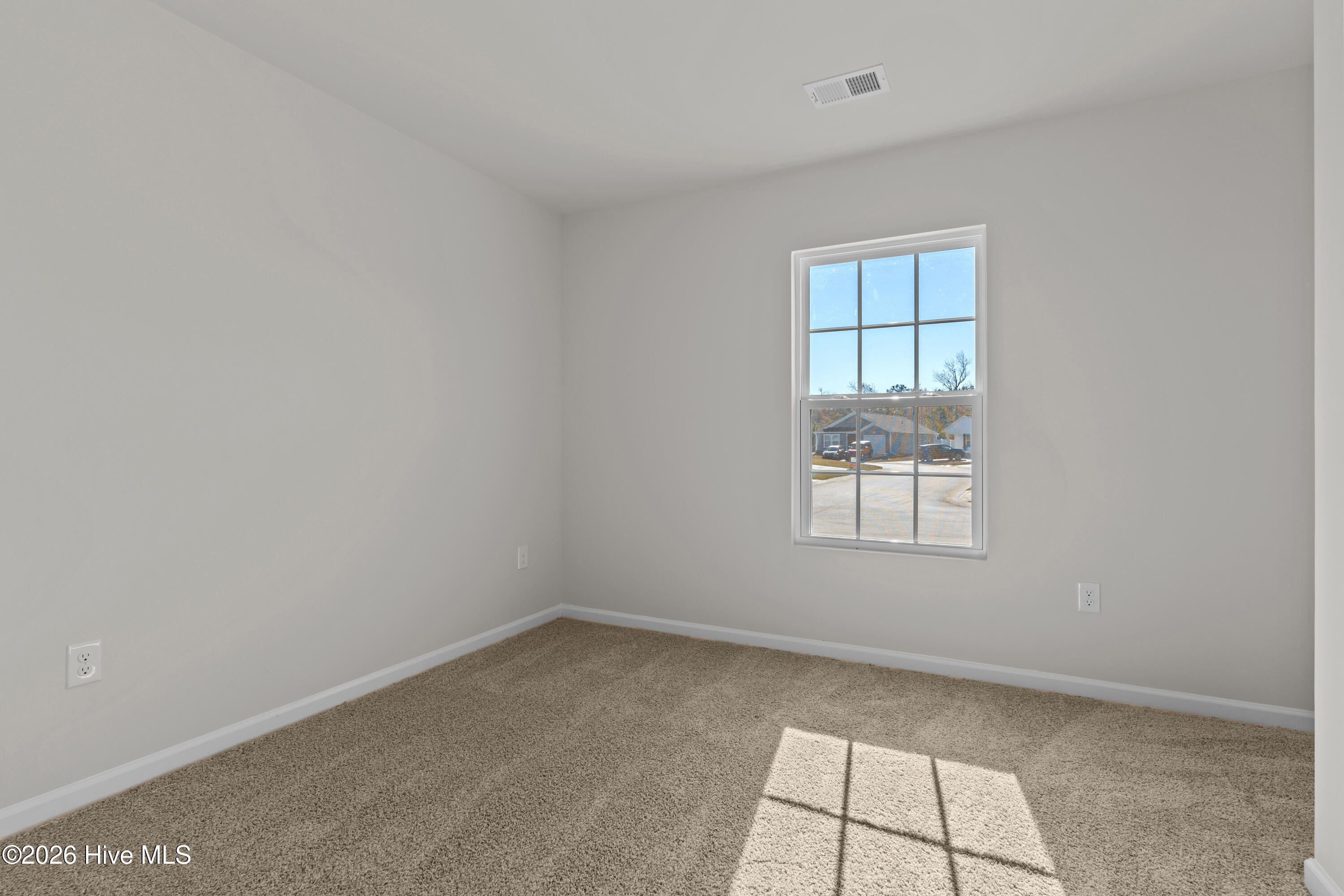 100550179 | Photo 22