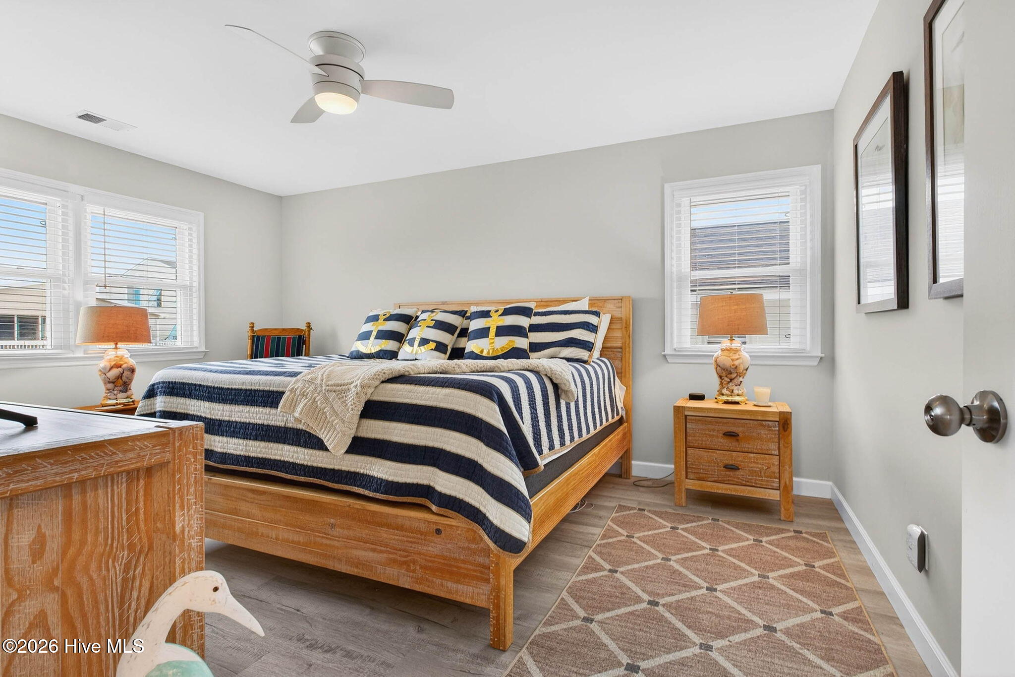 100565816 | Photo 20