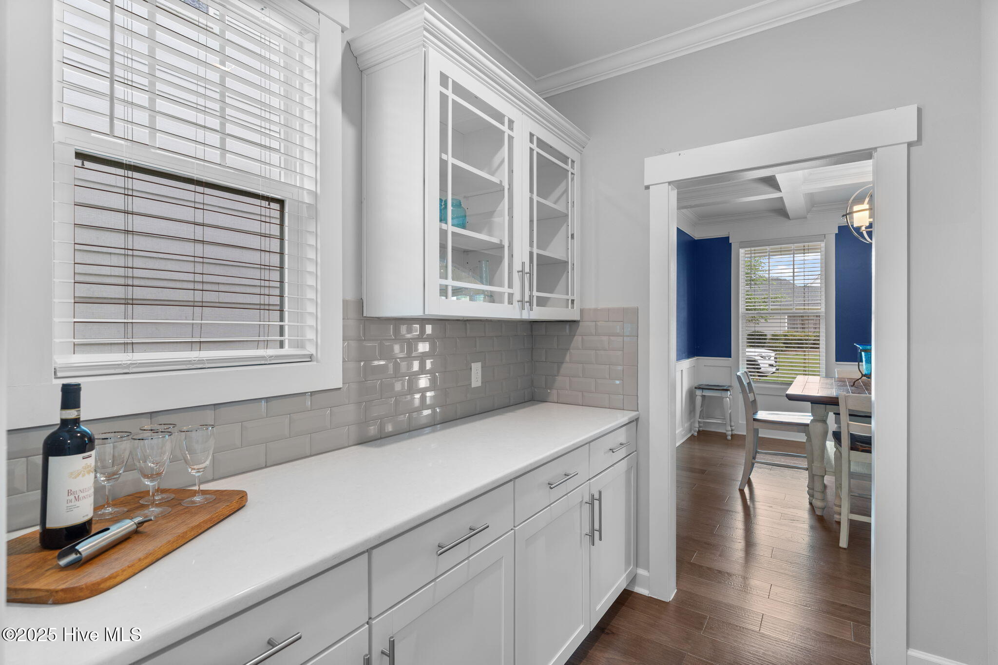 100526886 | Photo 20