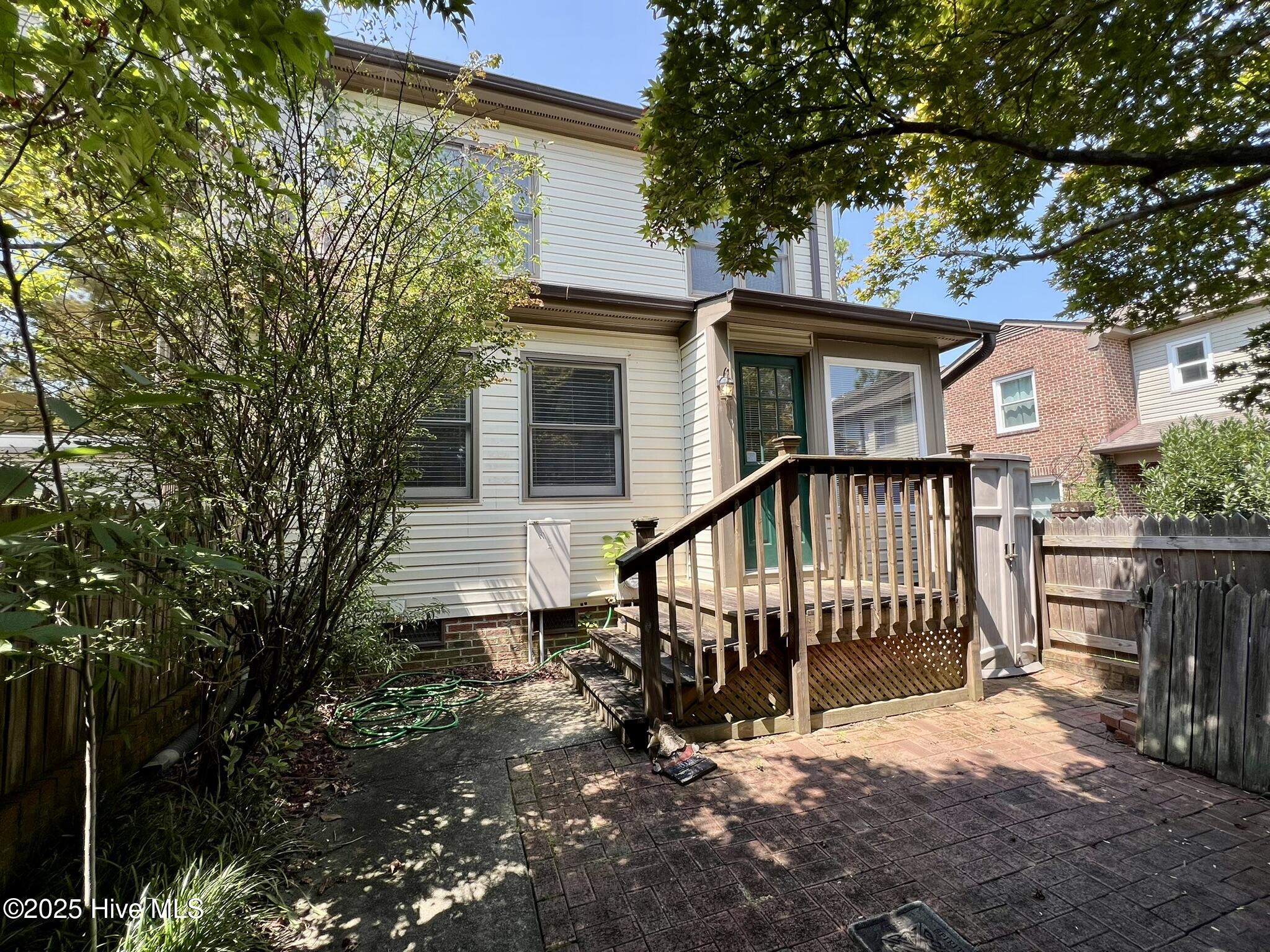 Exterior photo of 225 E New York Avenue, Southern Pines, NC 28387. MLS: 100595750