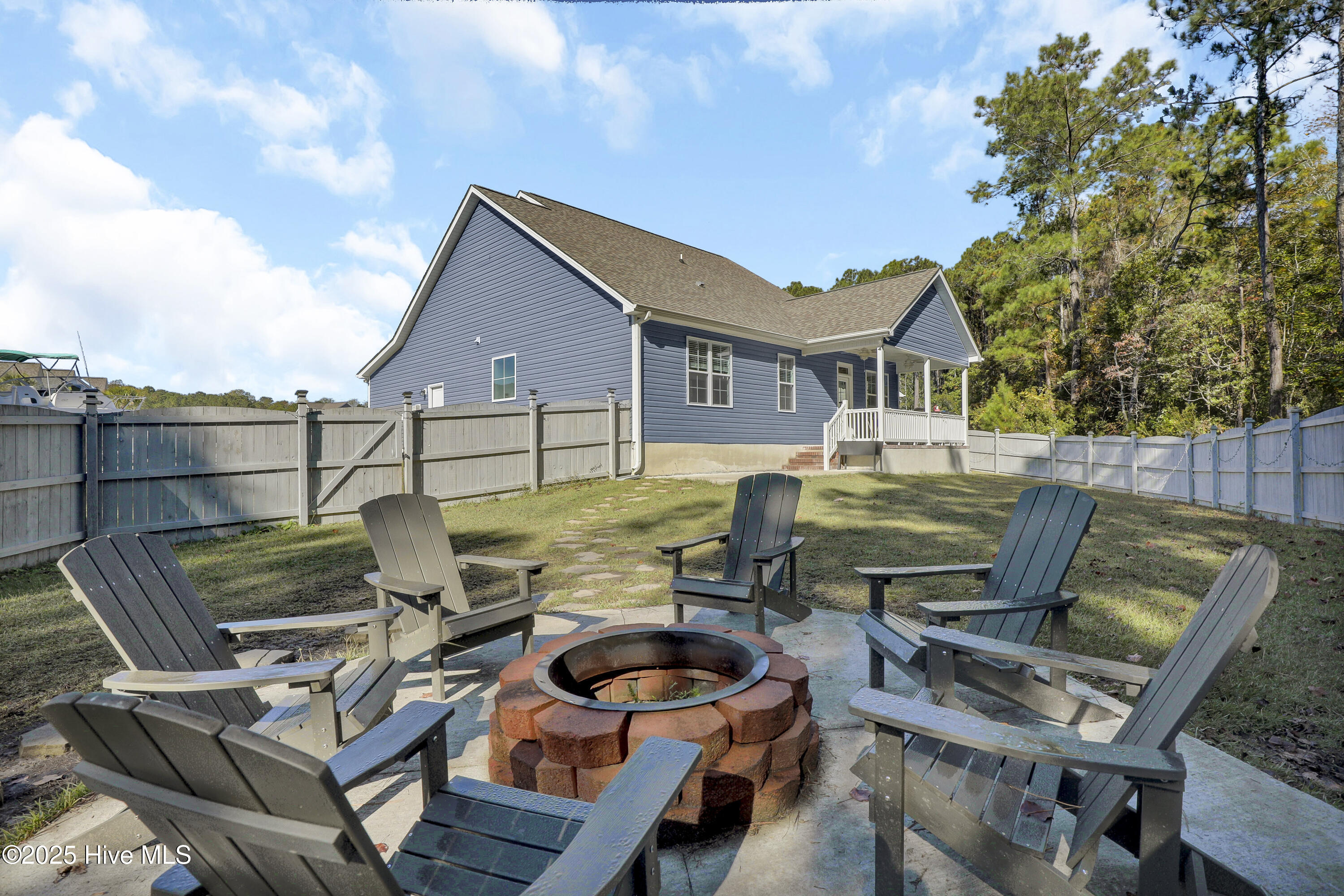 100538907 | Photo 36