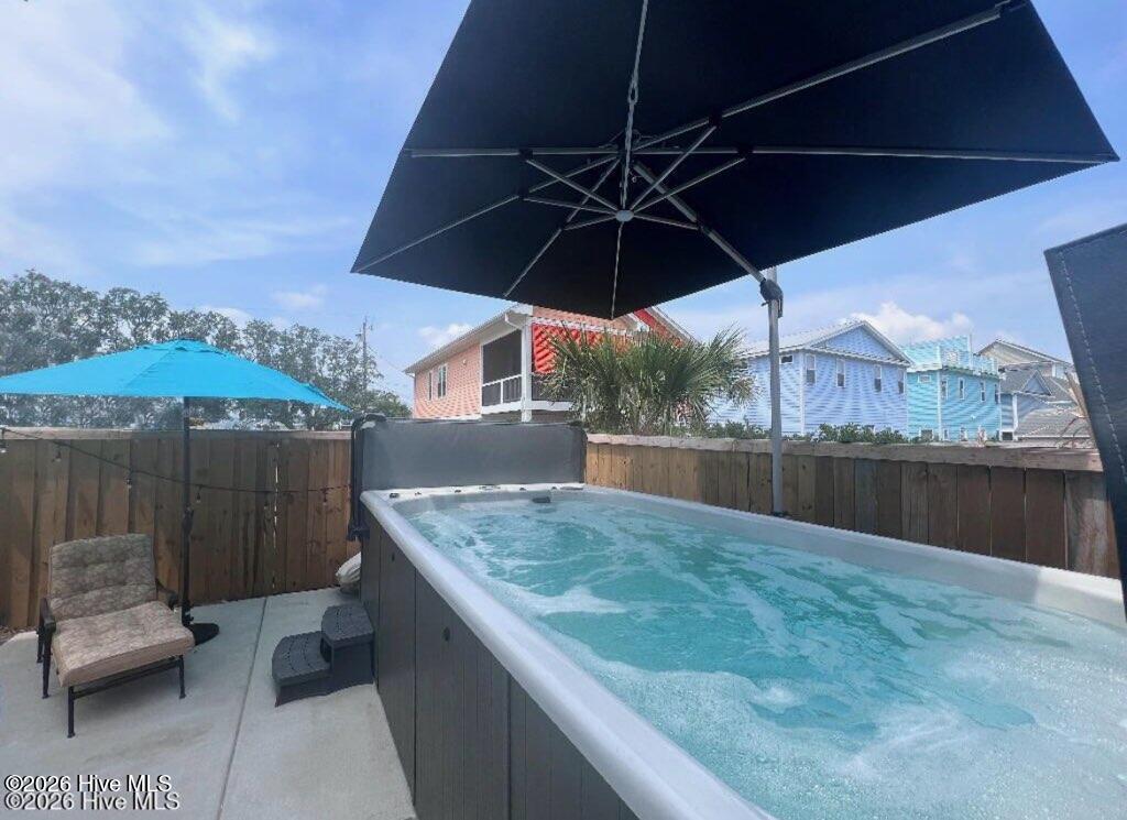 100568408 | Photo 53